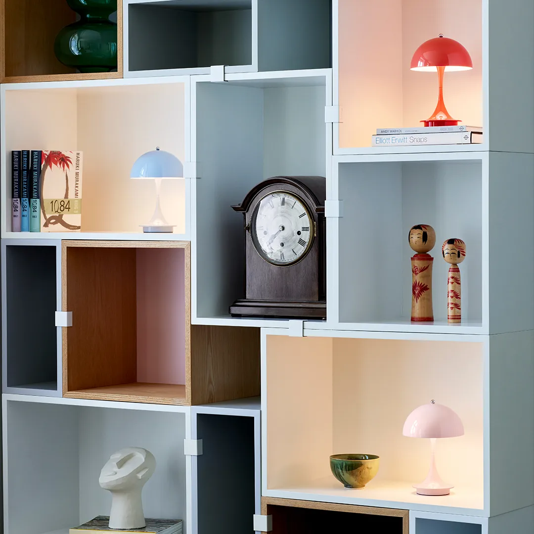 Panthella 160 portable bordslampa, Korall Louis Poulsen