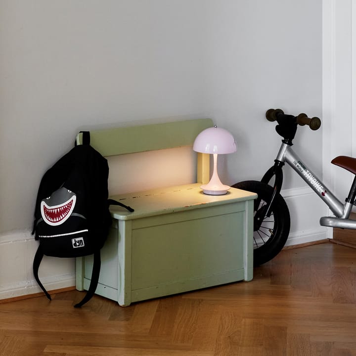 Panthella 160 portable bordslampa, Ljusrosa Louis Poulsen