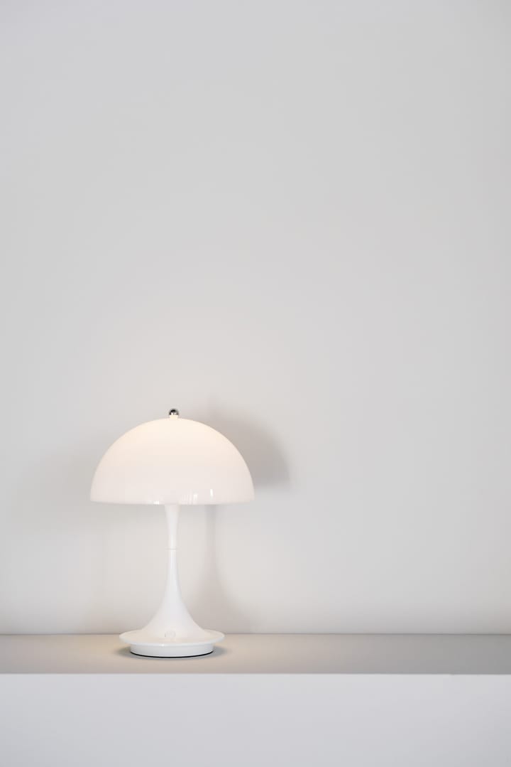 Panthella 160 portable bordslampa, Opal Louis Poulsen
