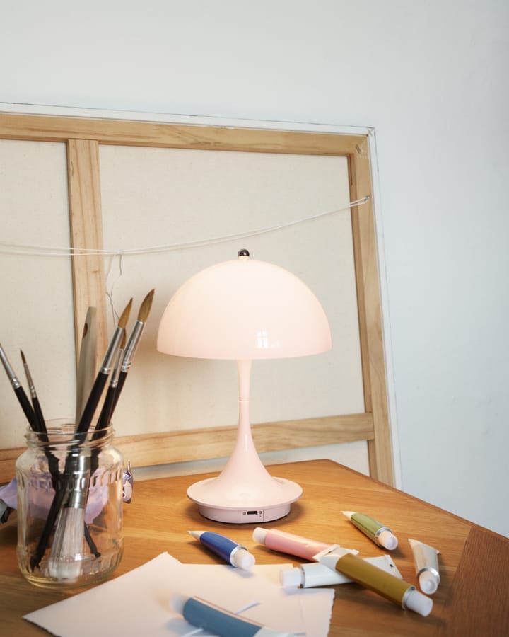 Panthella 160 portable bordslampa, Pale rose Louis Poulsen