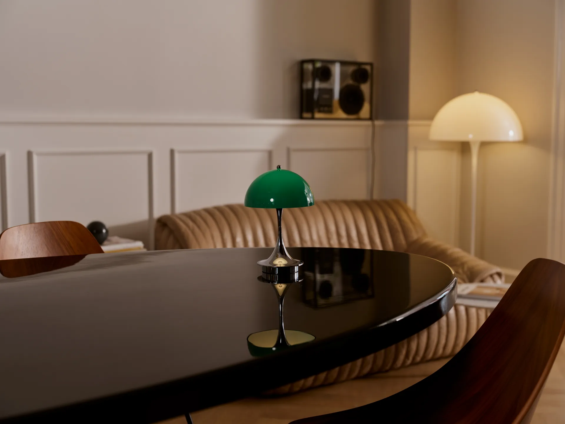 Panthella 160 Portable v3 bordslampa, Original Opal Green Louis Poulsen