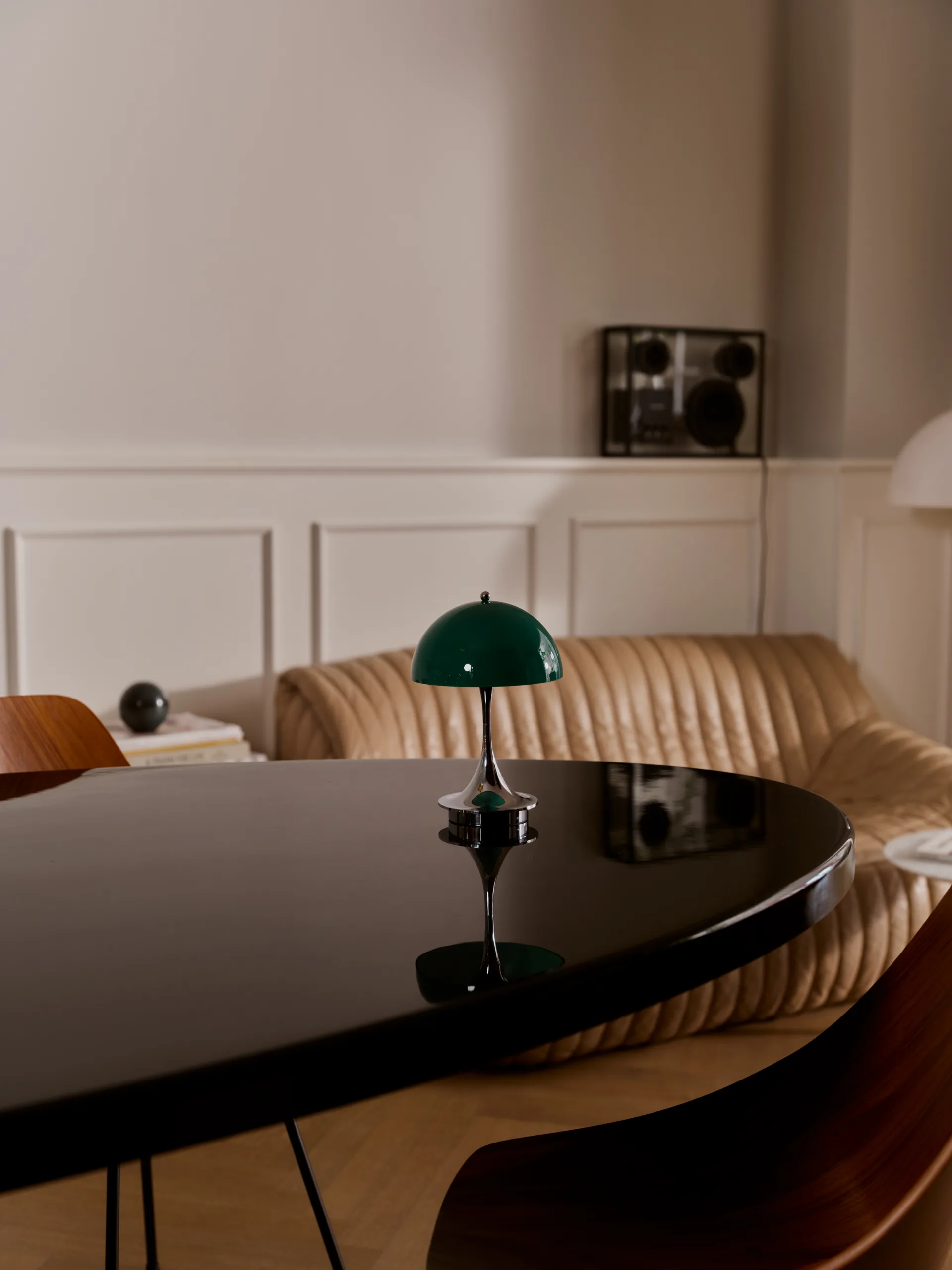 Panthella 160 Portable v3 bordslampa, Original Opal Green Louis Poulsen