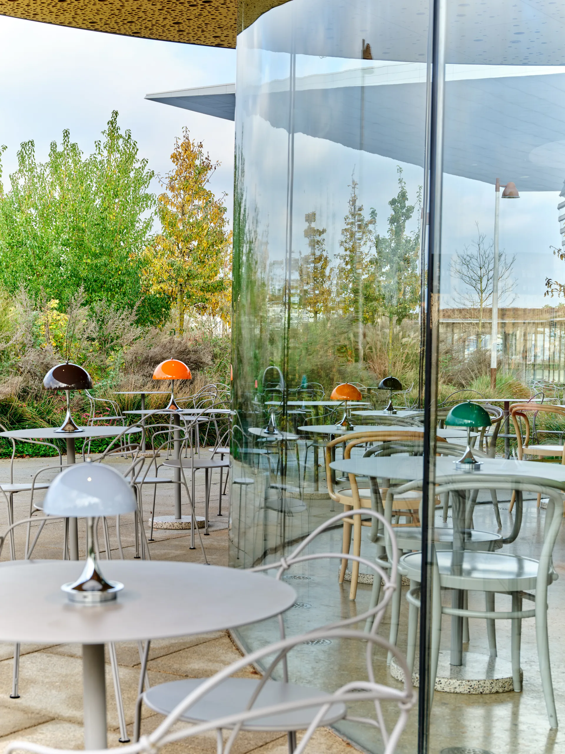 Panthella 160 Portable v3 bordslampa, Original Opal Orange Louis Poulsen