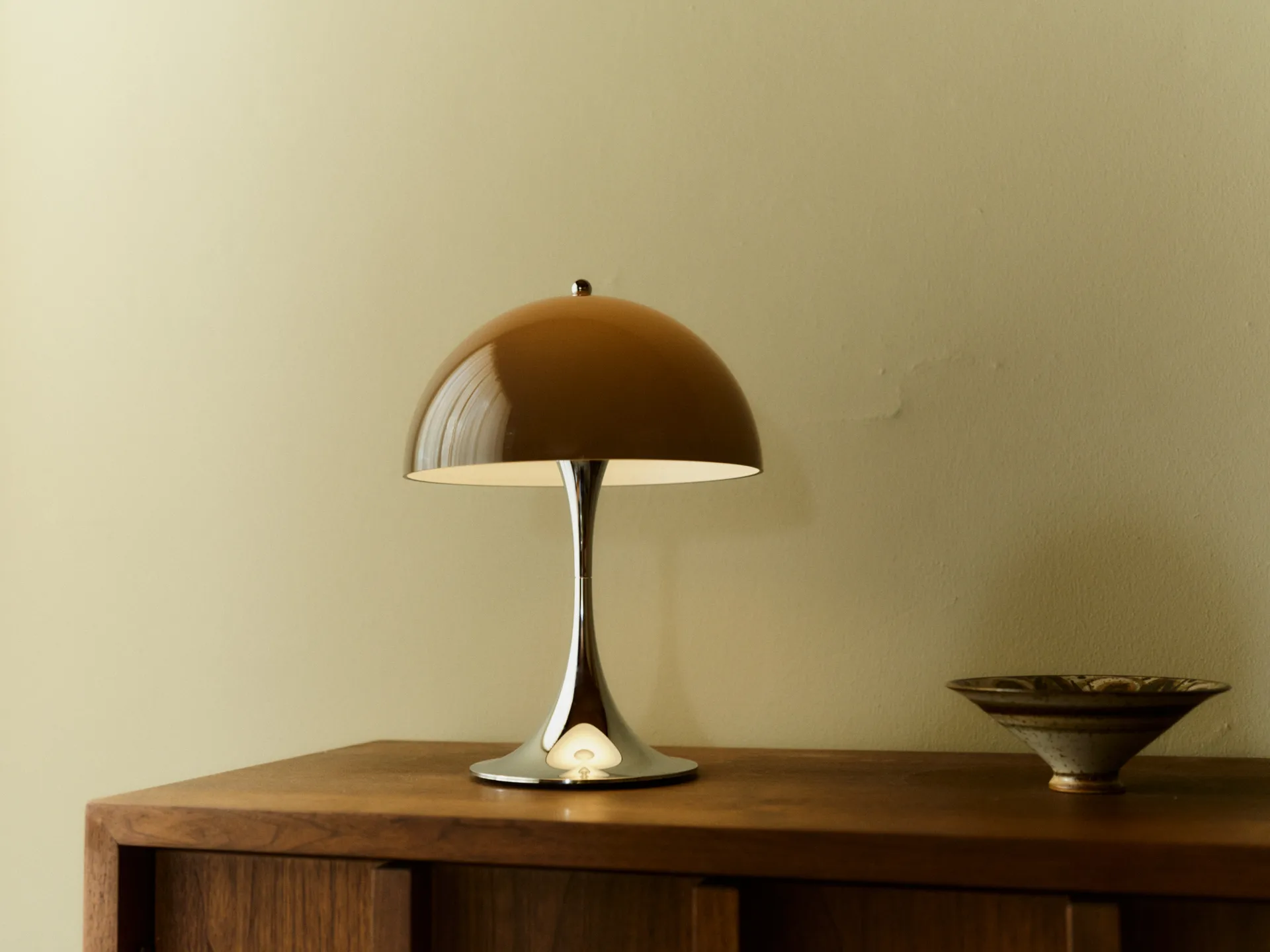 Panthella 250 portabel bordslampa V3, Original Opal Brown Louis Poulsen