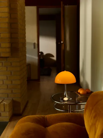 Panthella 250 portabel bordslampa V3 - Original Opal Orange - Louis Poulsen