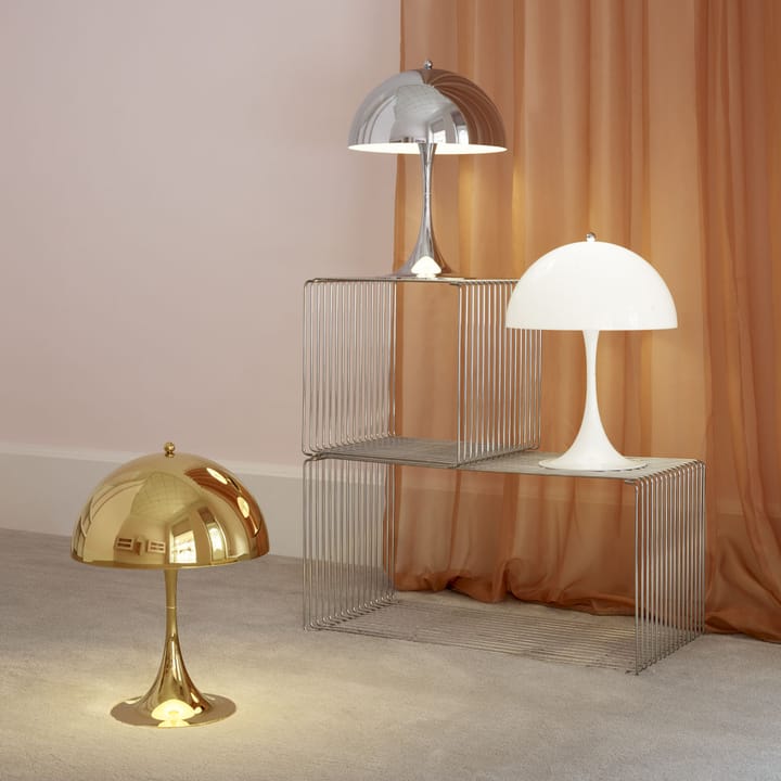 Panthella 320 bordslampa - vit, akryl - Louis Poulsen