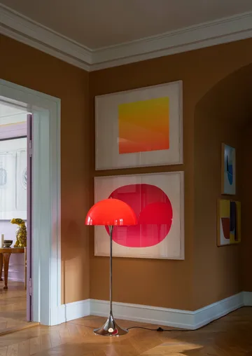 Panthella 500 golvlampa - Original opal red - Louis Poulsen