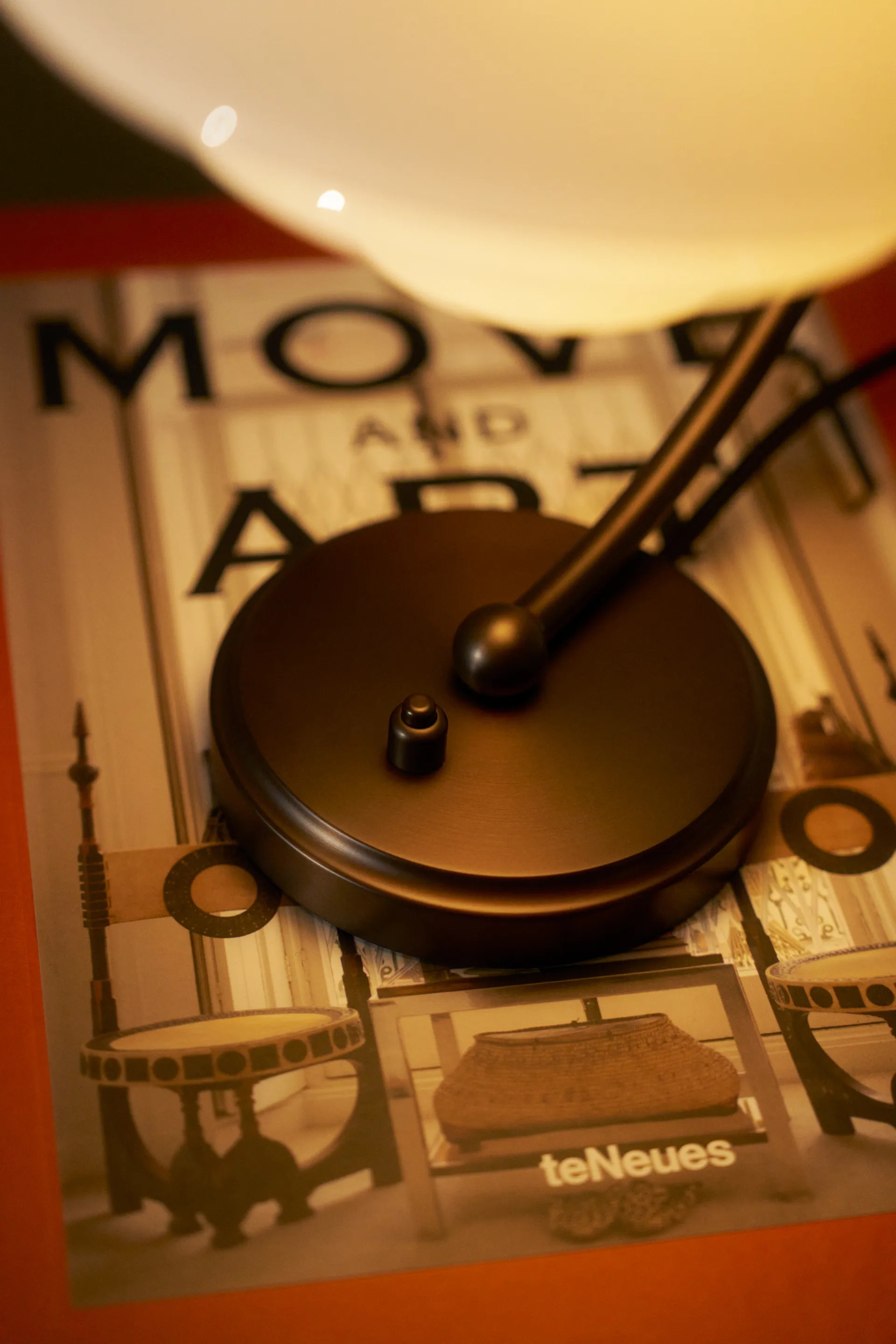 PH 2/2 Luna bordslampa, Aged brass-opalglas Louis Poulsen