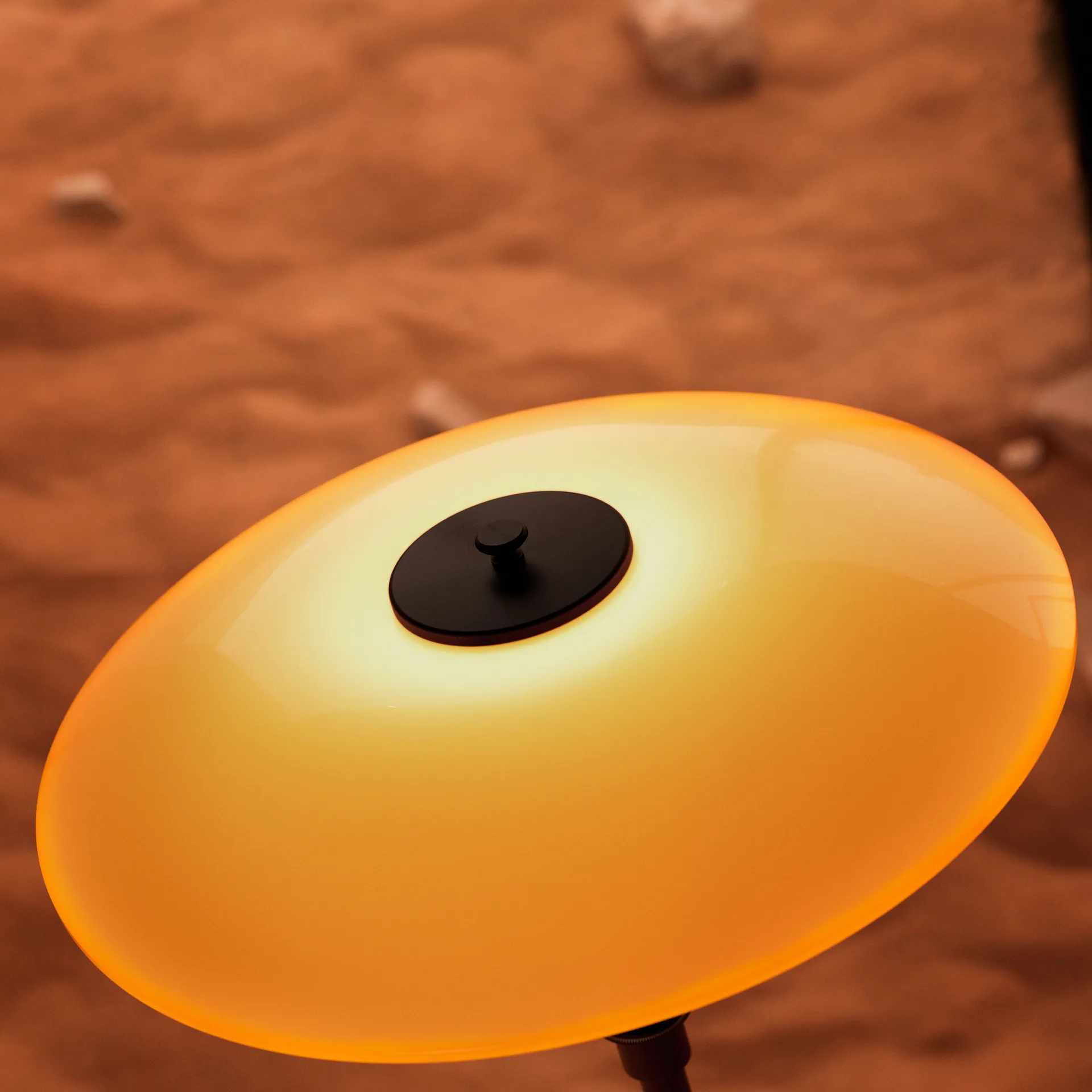 PH 3½-2½ golvlampa Centenary Edition, Amber-opal white Louis Poulsen