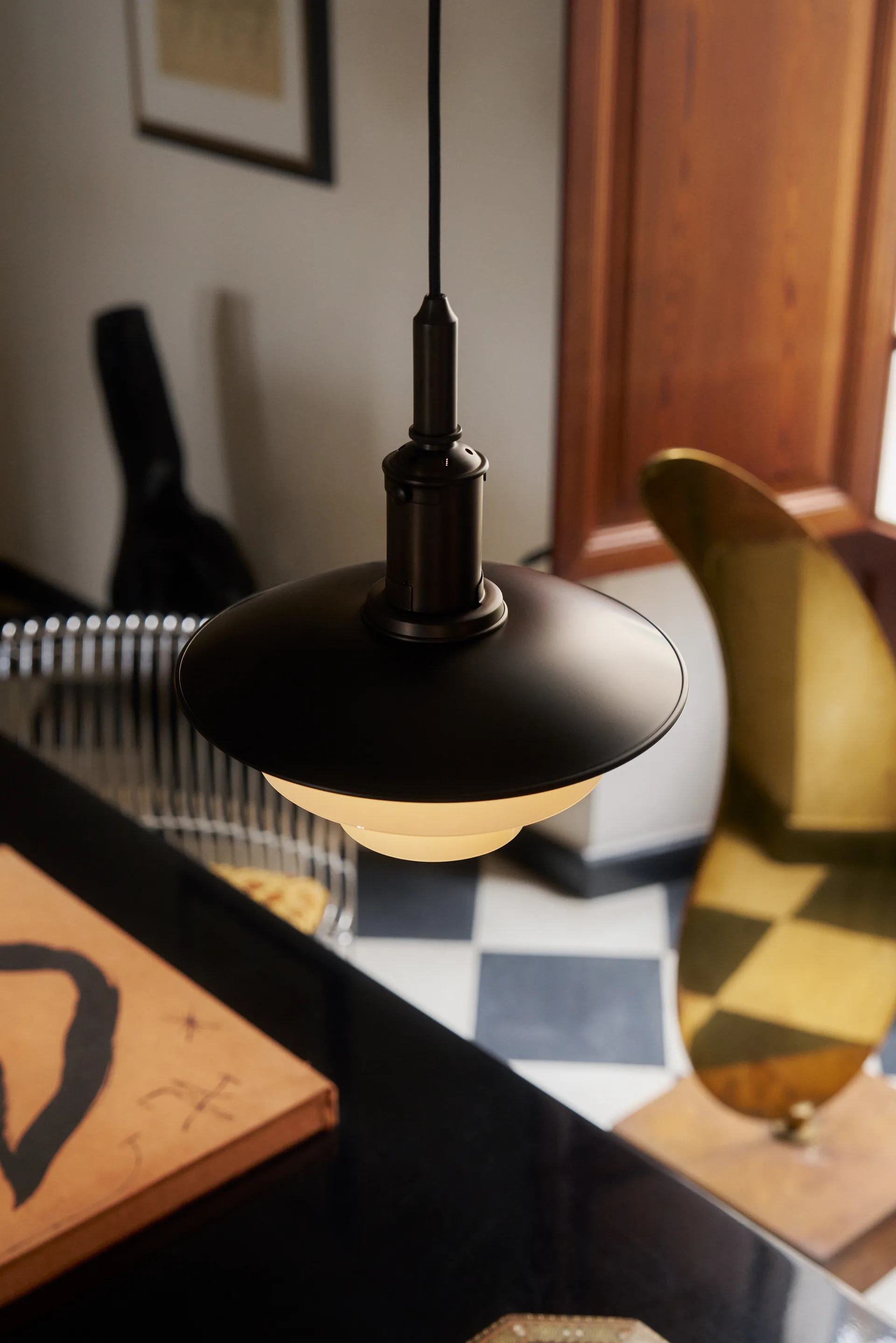 PH 3/3 Luna pendel, Aged brass-opalglas Louis Poulsen