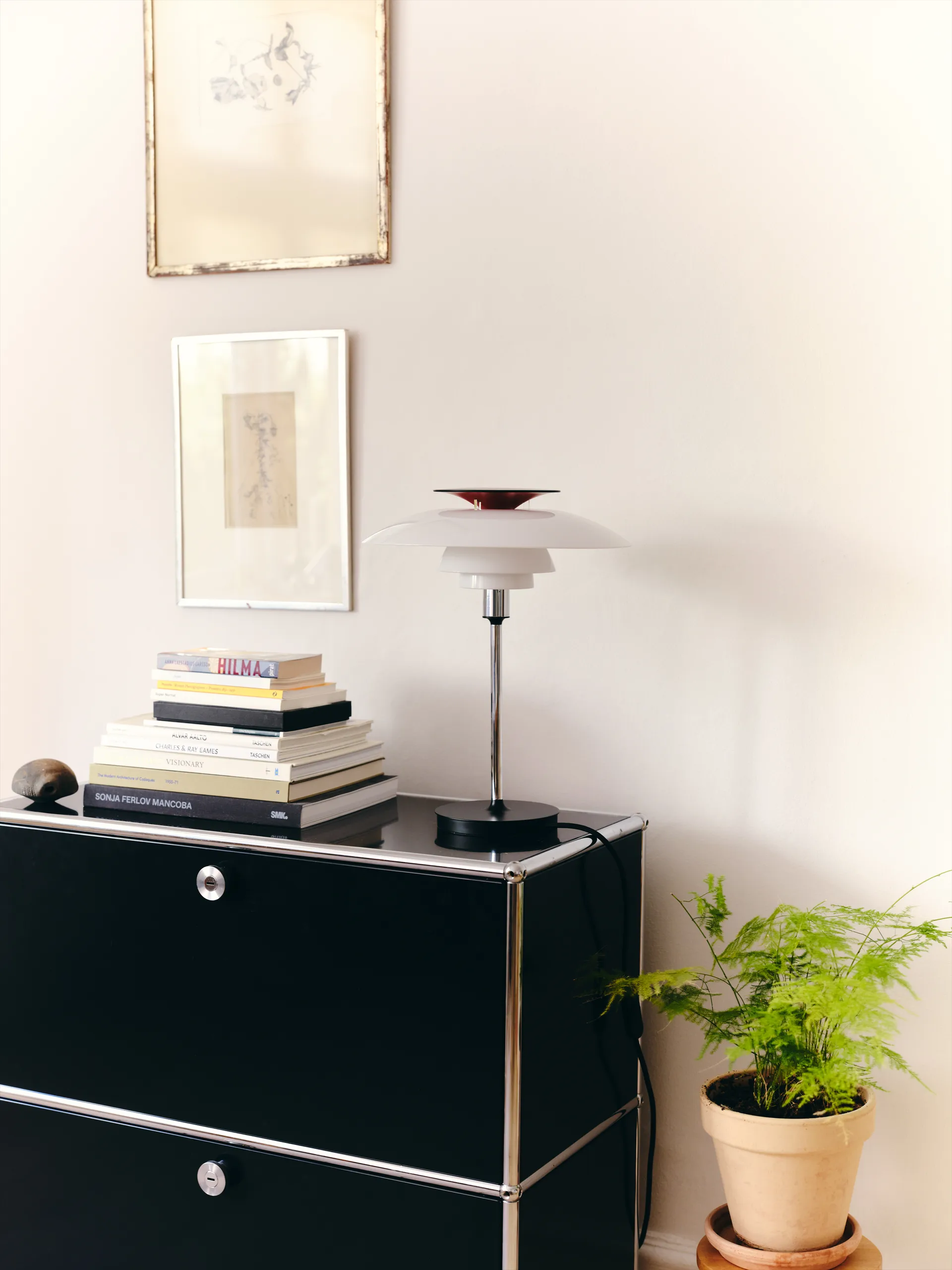 PH 80 bordslampa, Vit opal, krompläterad Louis Poulsen