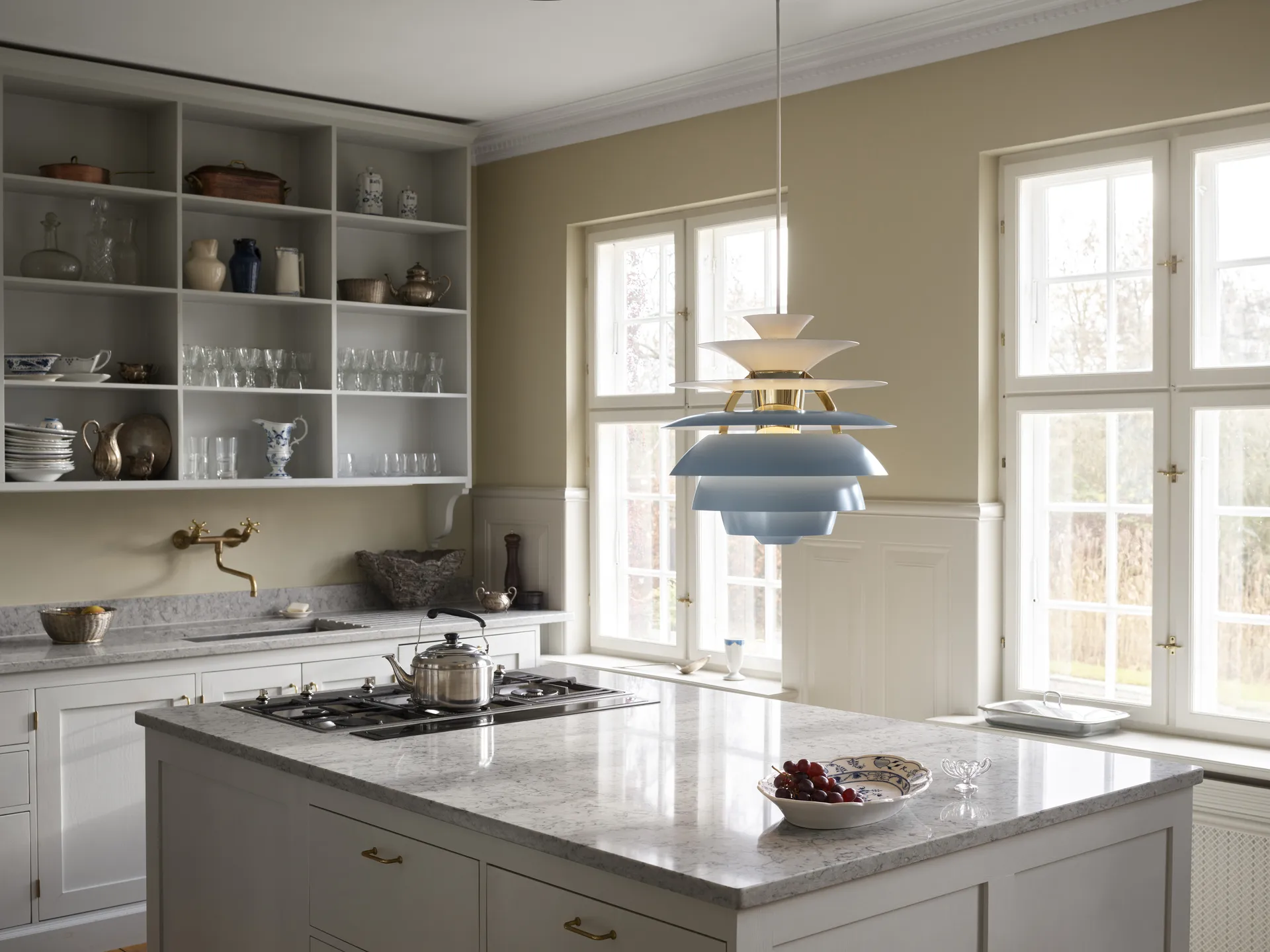 PH Snowball pendel E27, Dusty blue-brass Louis Poulsen