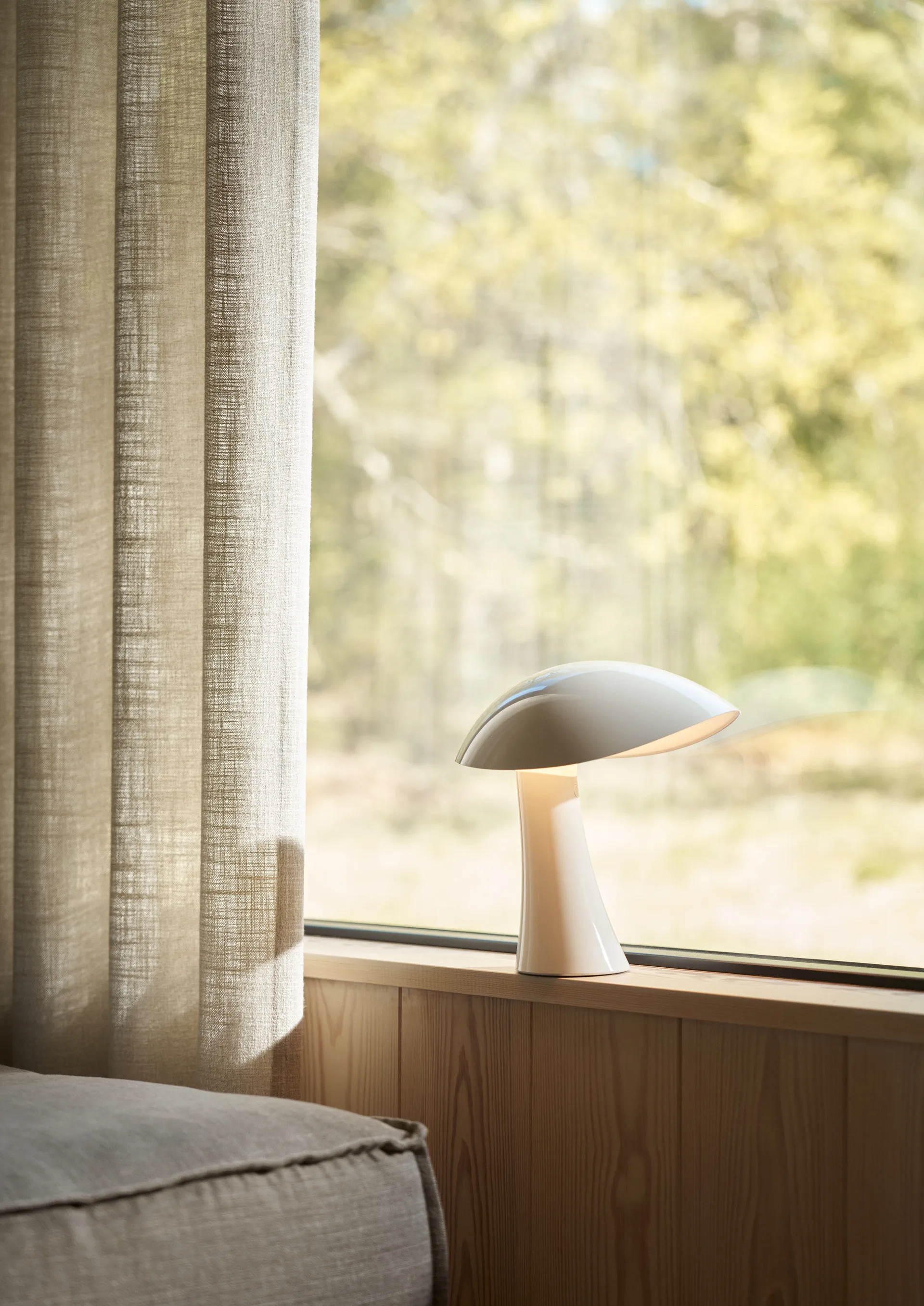 Rumee 220 portabel bordslampa, Cloud White Louis Poulsen