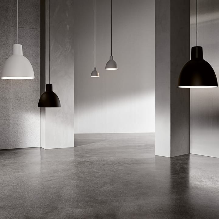 Toldbod 550 pendel - black, svart textilsladd - Louis Poulsen