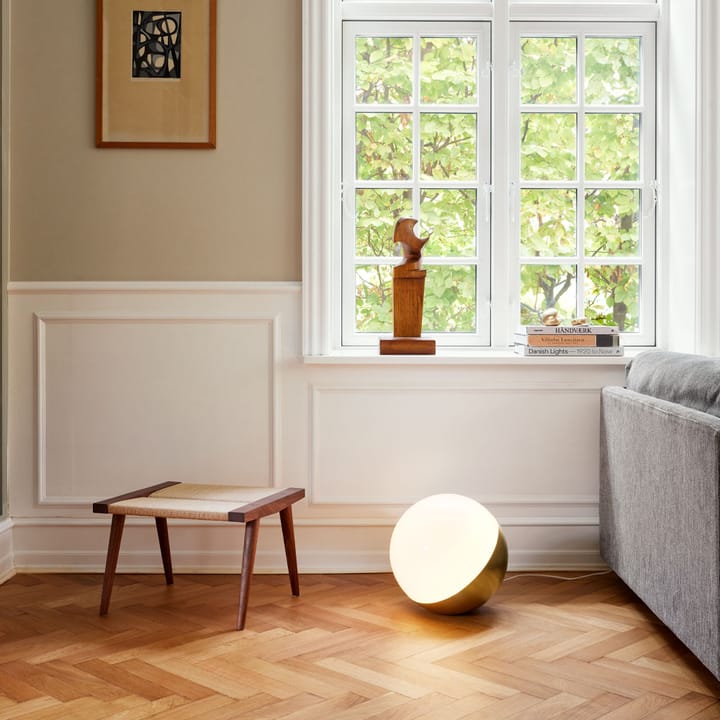 VL Studio bords-/golvlampa Ø25 cm, Mässing Louis Poulsen