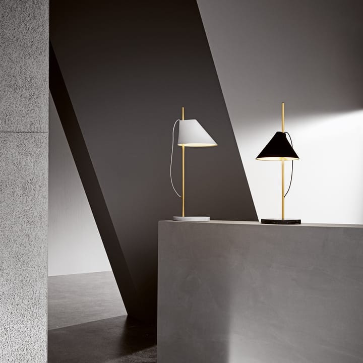 Yuh bordslampa, Vit-mässing Louis Poulsen