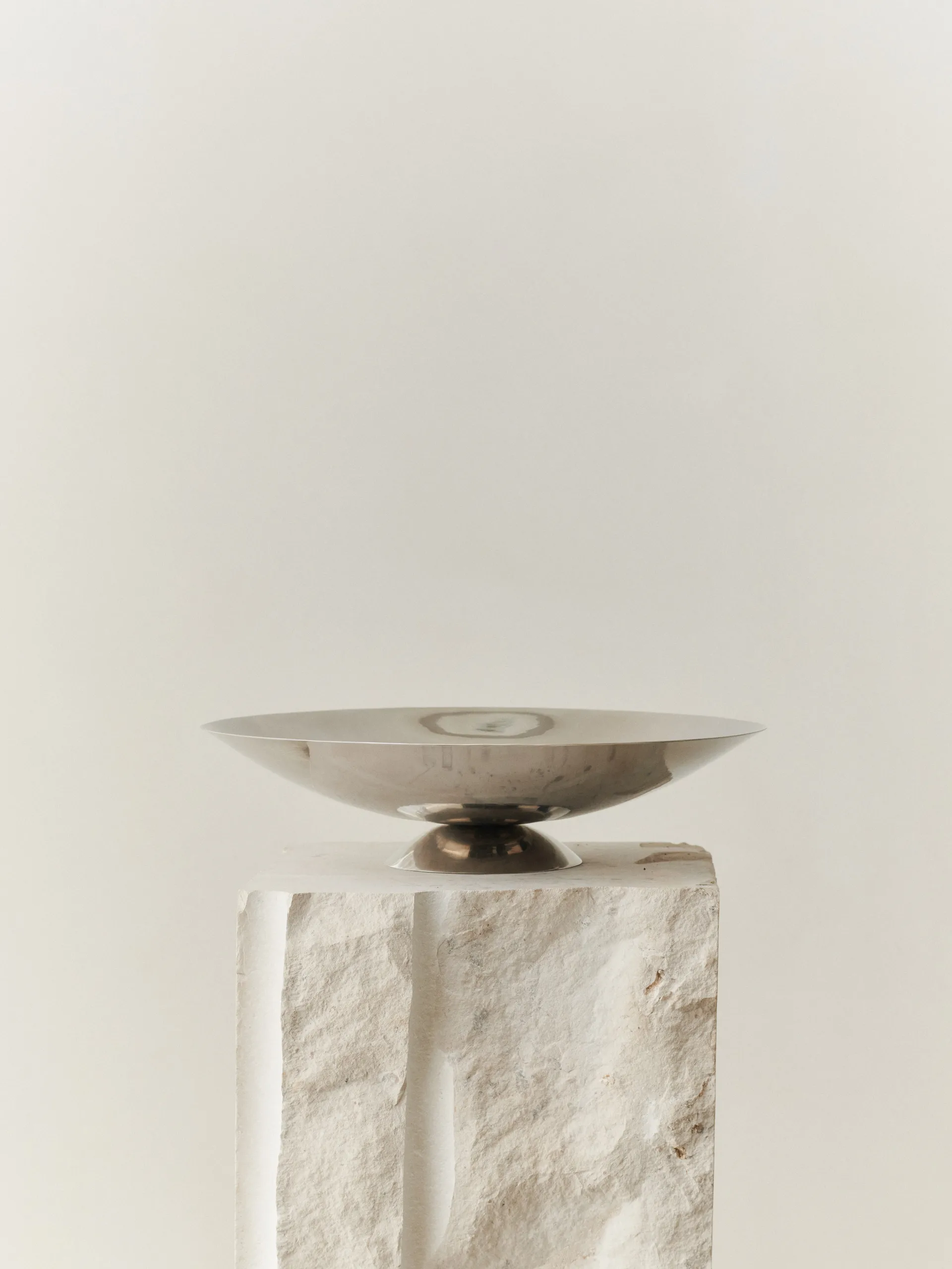 Metal grape bricka Ø36 cm, Rostfritt stål Louise Roe