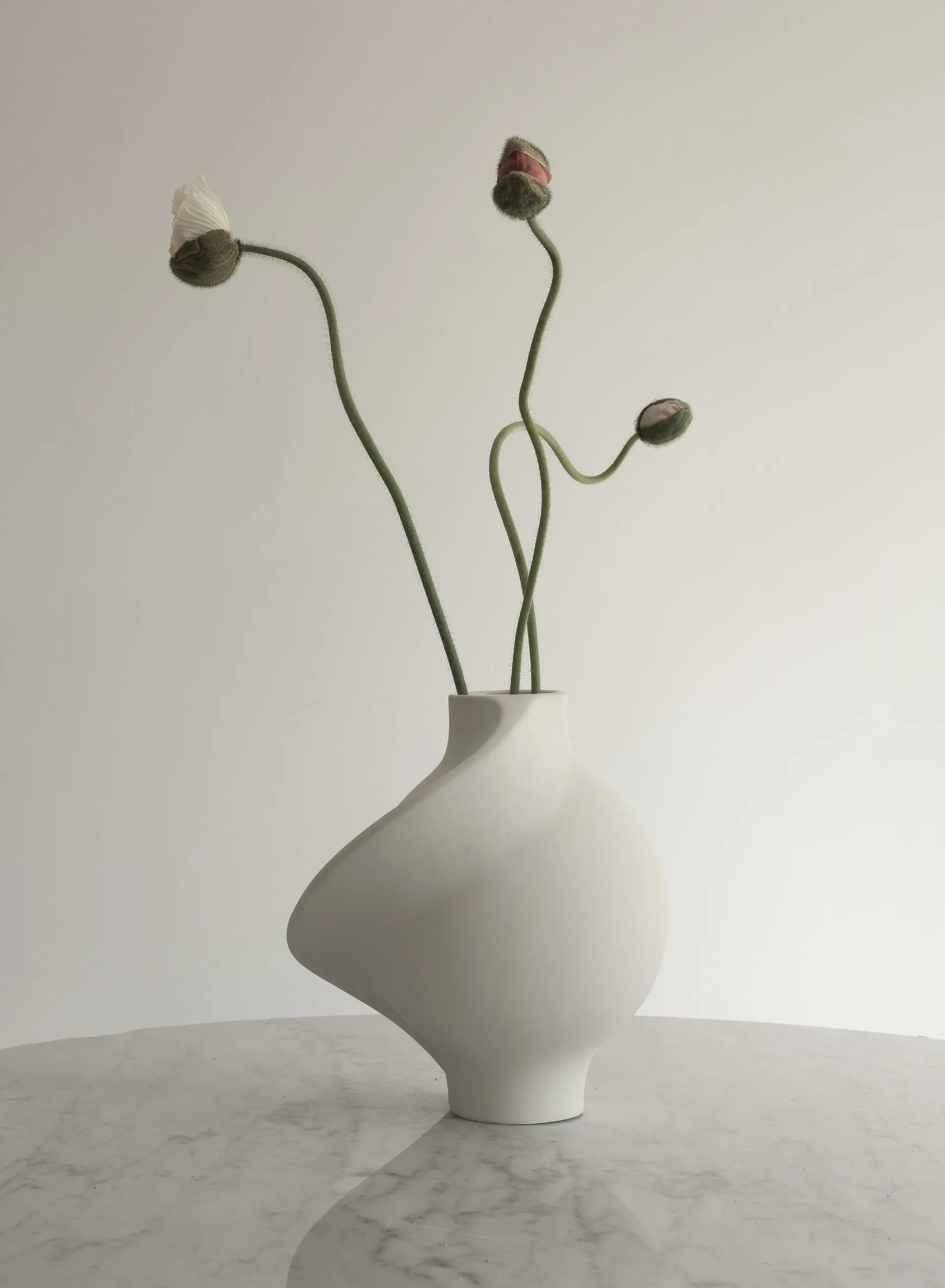 Pirout vas 01 22 cm, Raw White Louise Roe