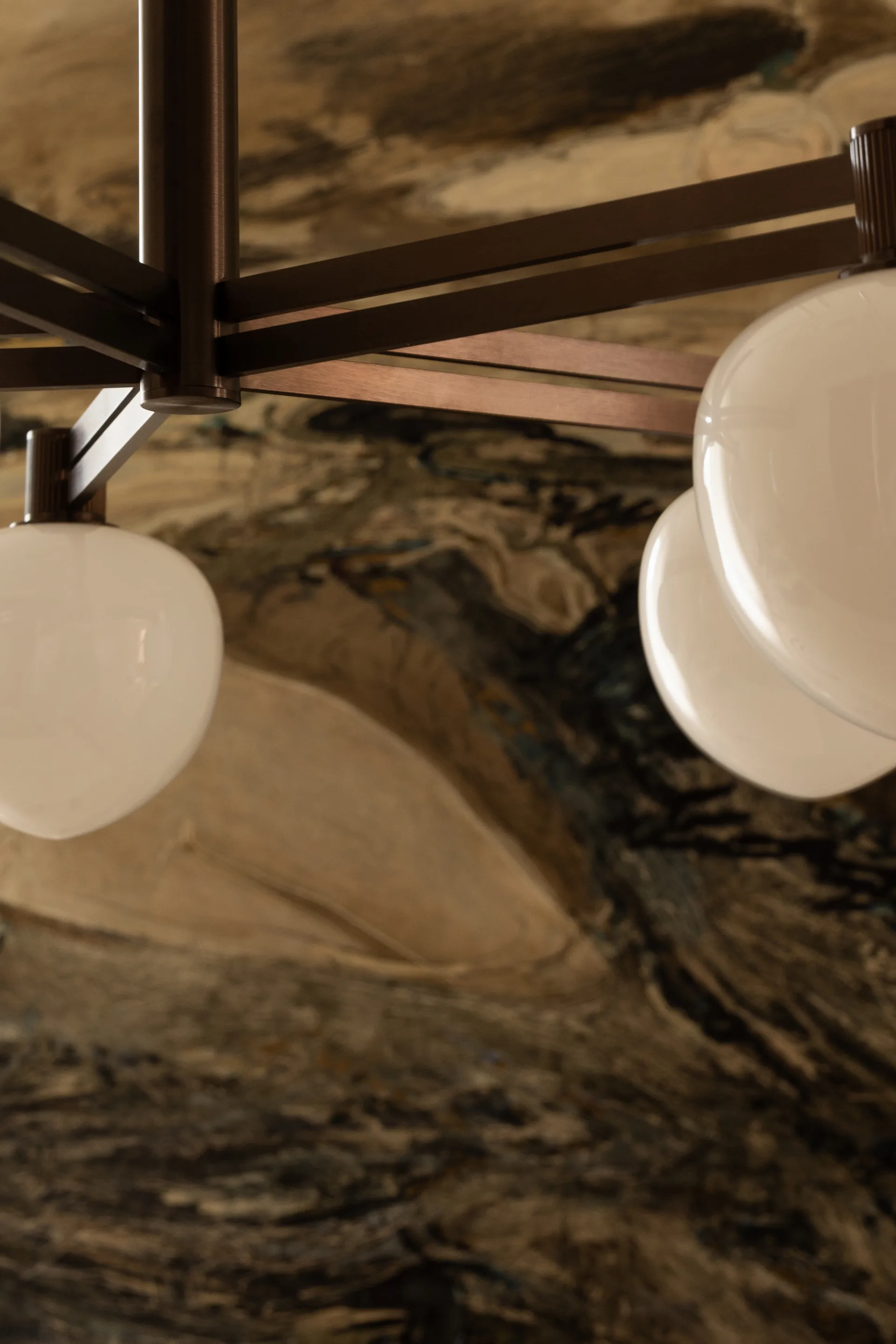 Memoir V 120 chandelier, Bronze LYFA