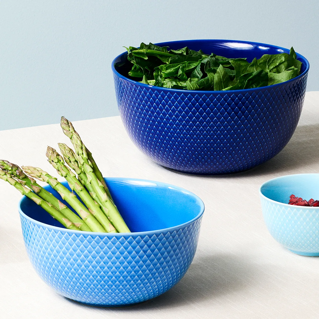 Rhombe serveringsskål Ø22 cm, Mörkblå Lyngby Porcelæn