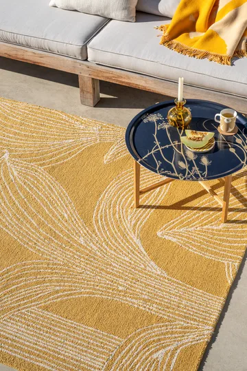 Kukat puhkeavat matta outdoor - Straw, 250x350 cm - Marimekko