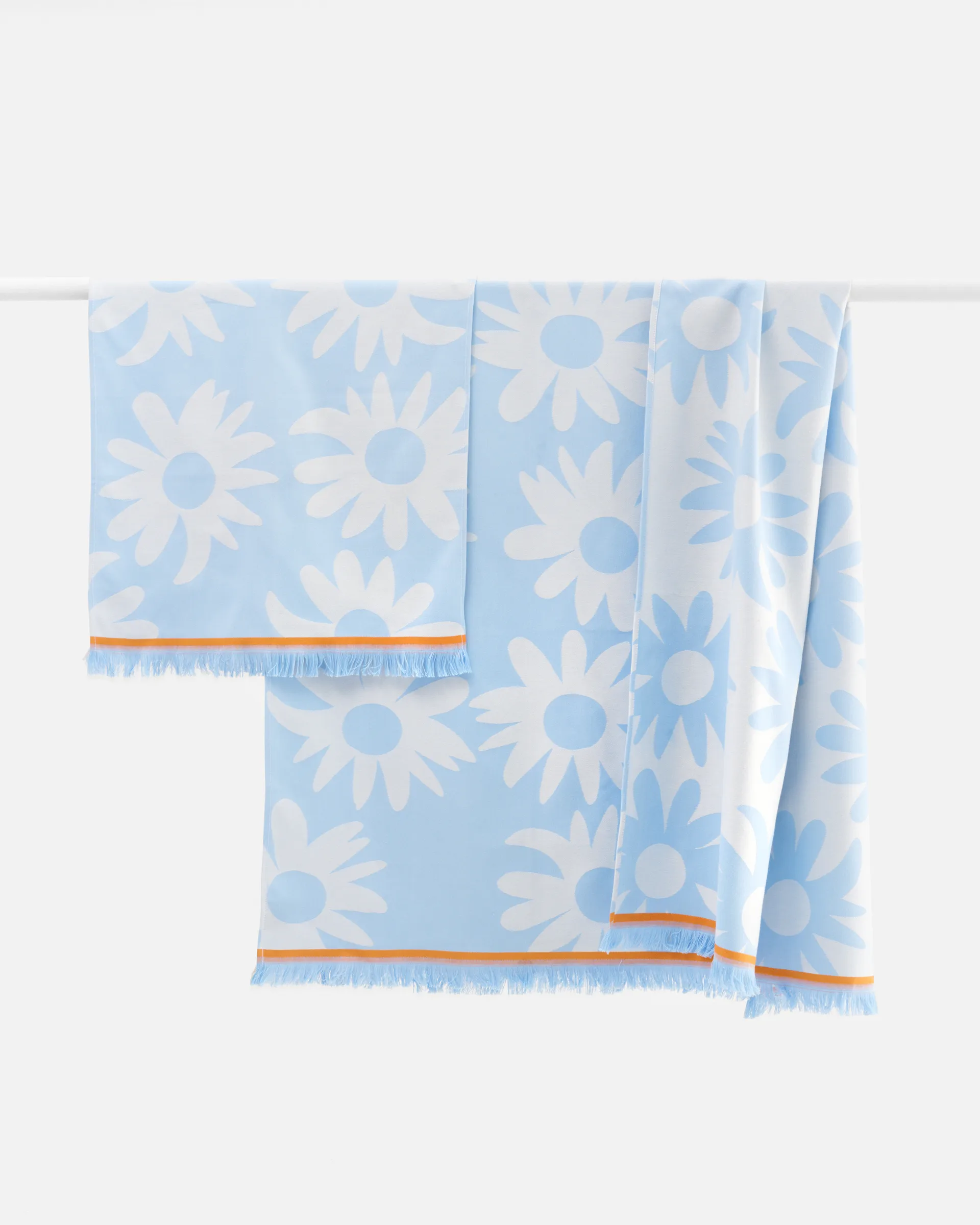Rakastaa ei rakasta hamam badhandduk 91x165 cm, Orange-Off-white-light blue Marimekko
