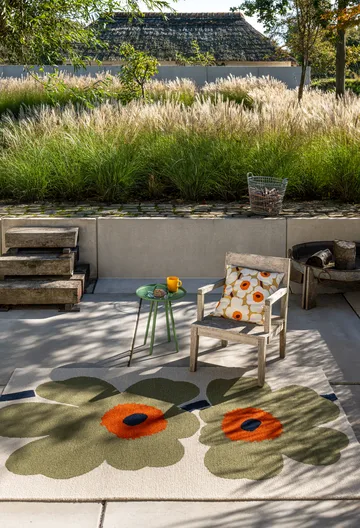 Unikko anniversary matta outdoor - Dusty green, 250x350 cm - Marimekko