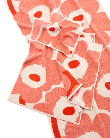 Unikko handduk 50x70 cm - Off white-orange red - Marimekko