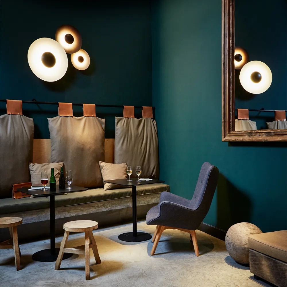 Ginger 60 C vägglampa, ek Marset