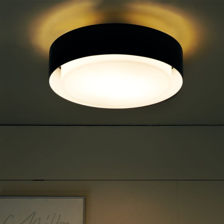 Plaff-On! vägg- och taklampa, black, ø33 Marset