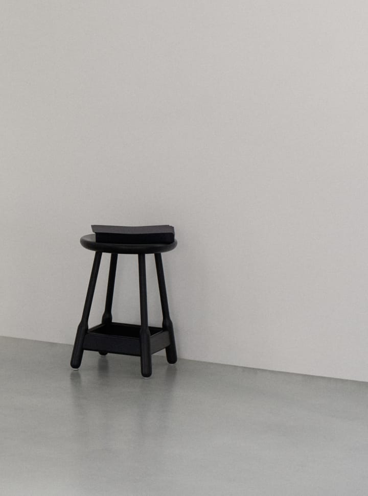 Albert barstol 50 cm, Svartbetsad ek Massproductions