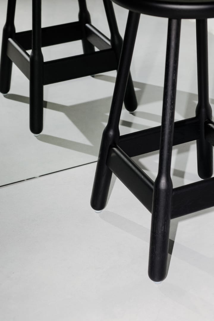 Albert barstol 50 cm, Svartbetsad ek Massproductions