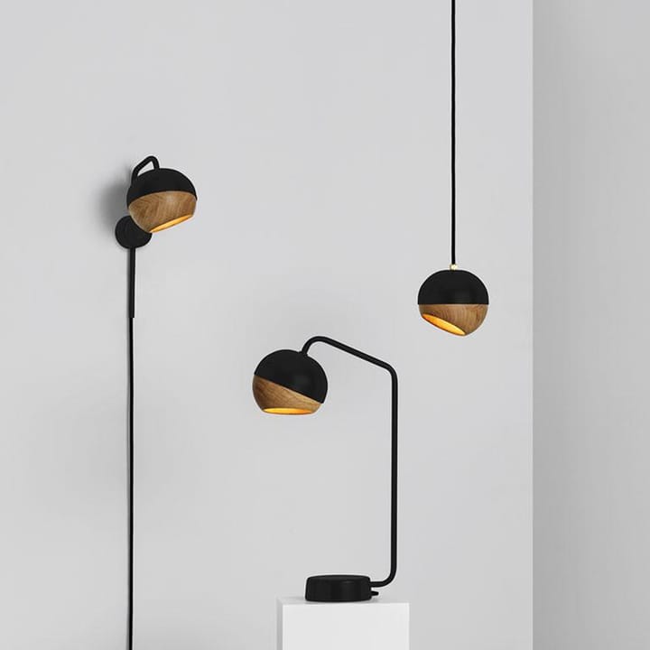 Ray bordslampa, black, ekdetalj på skärm Mater