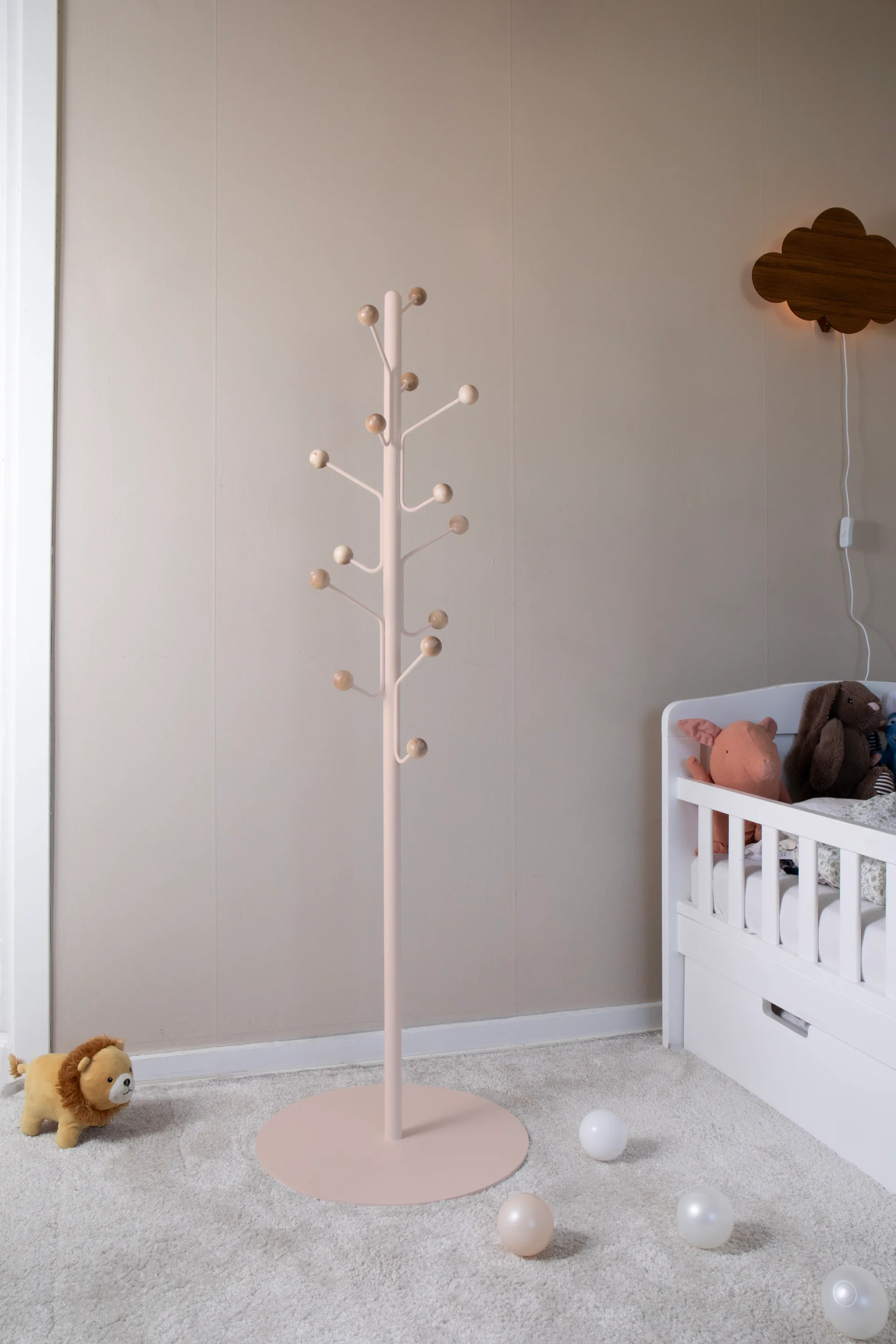 Bill Floor klädhängare junior, Pale pink Maze