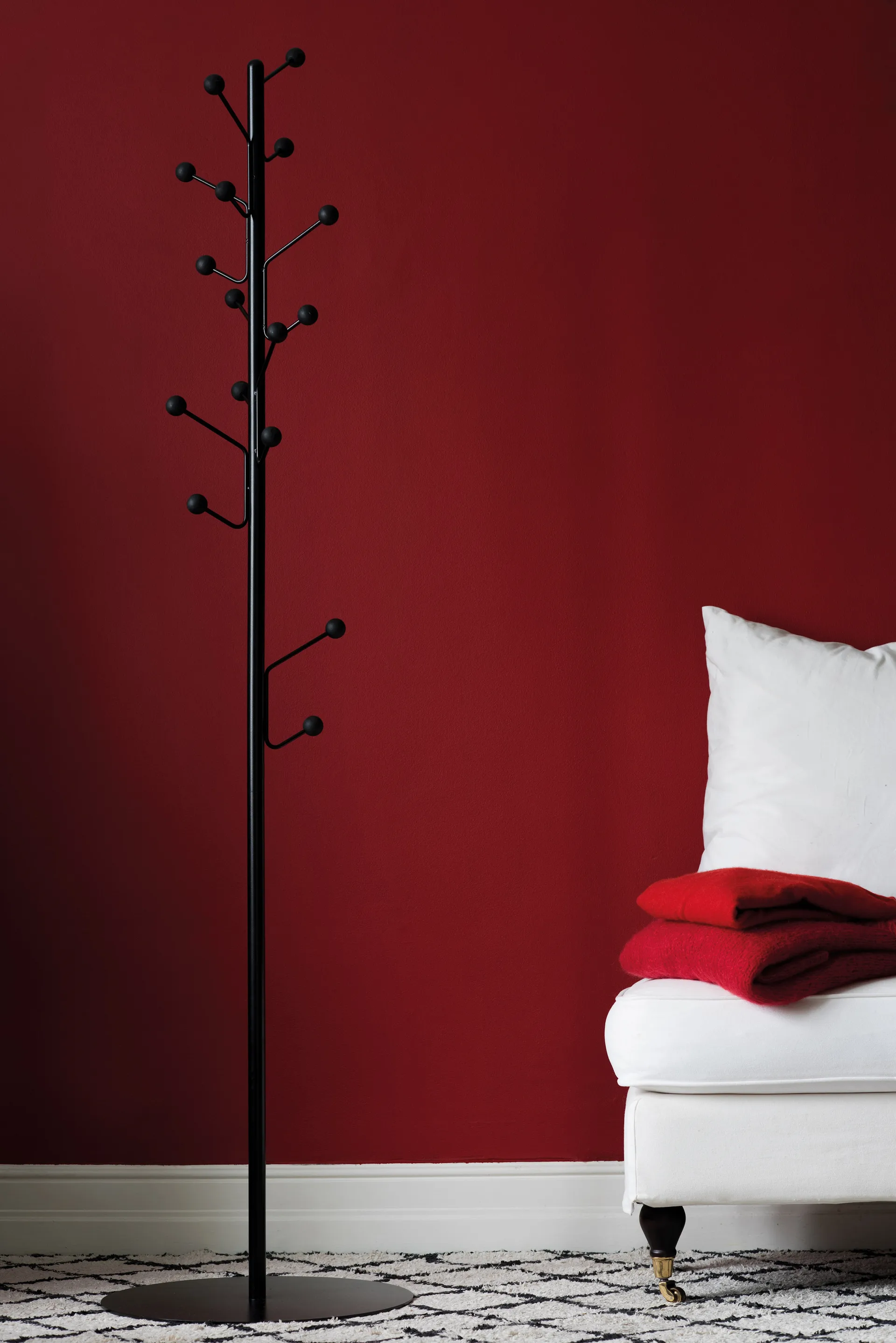 Bill Floor klädhängare, Svart Maze