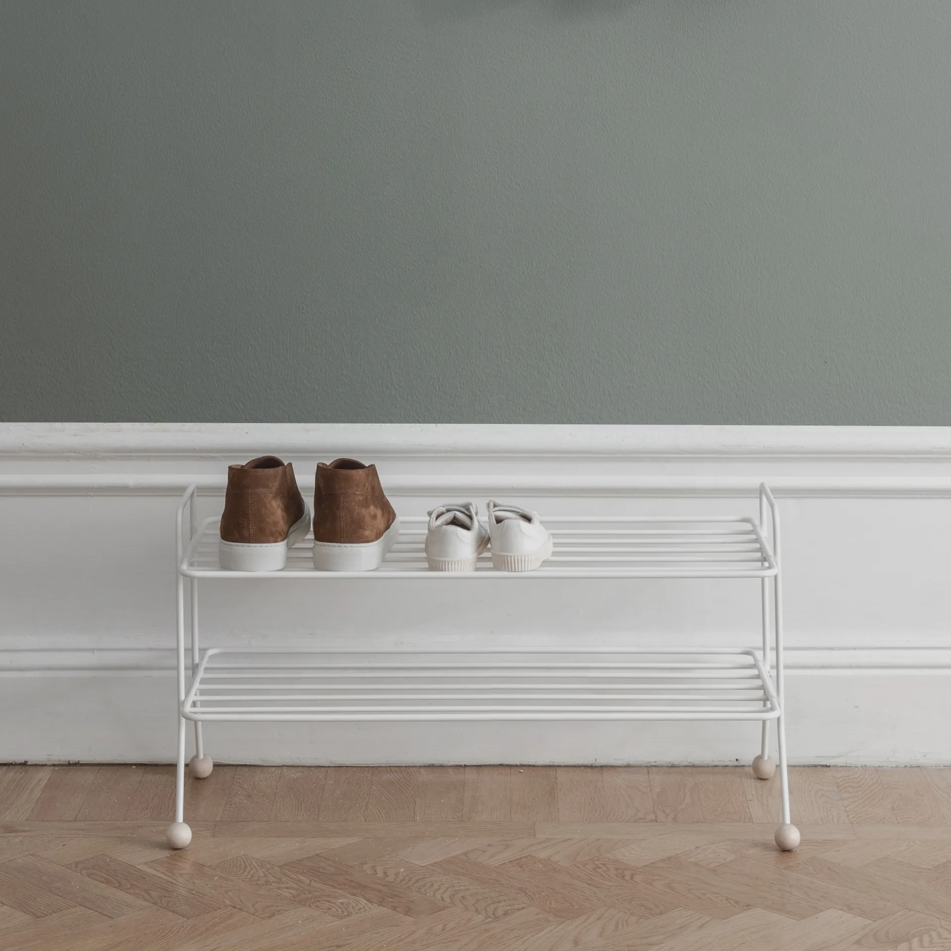 Bill skohylla, vit Maze