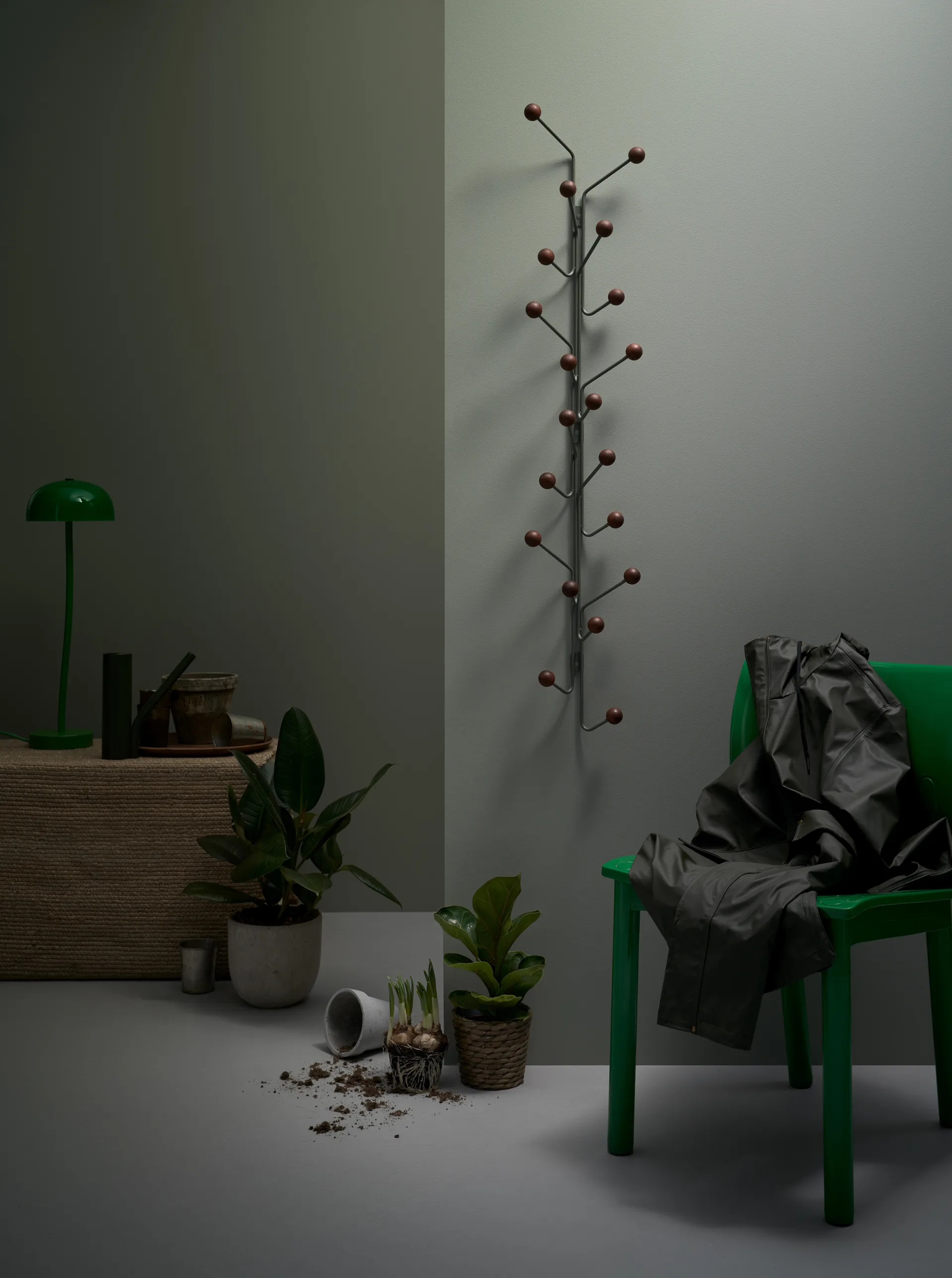 Bill Vertical klädhängare, Grön-mörkbrun Maze