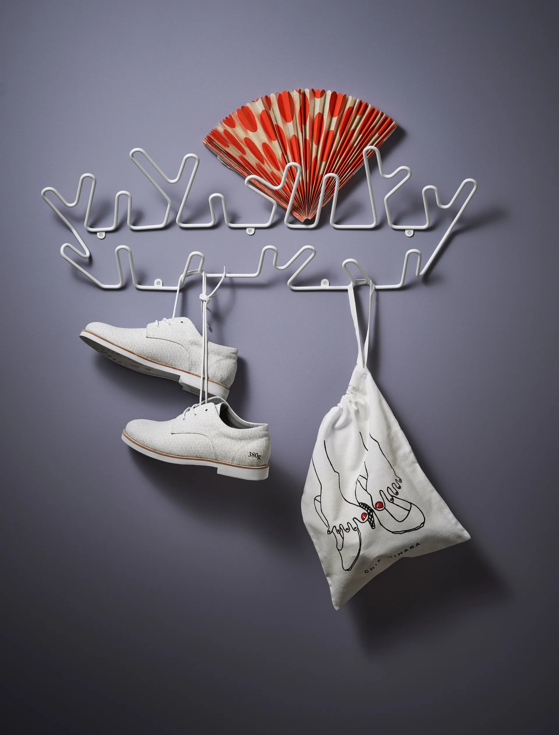 Crown L hängare, White Maze