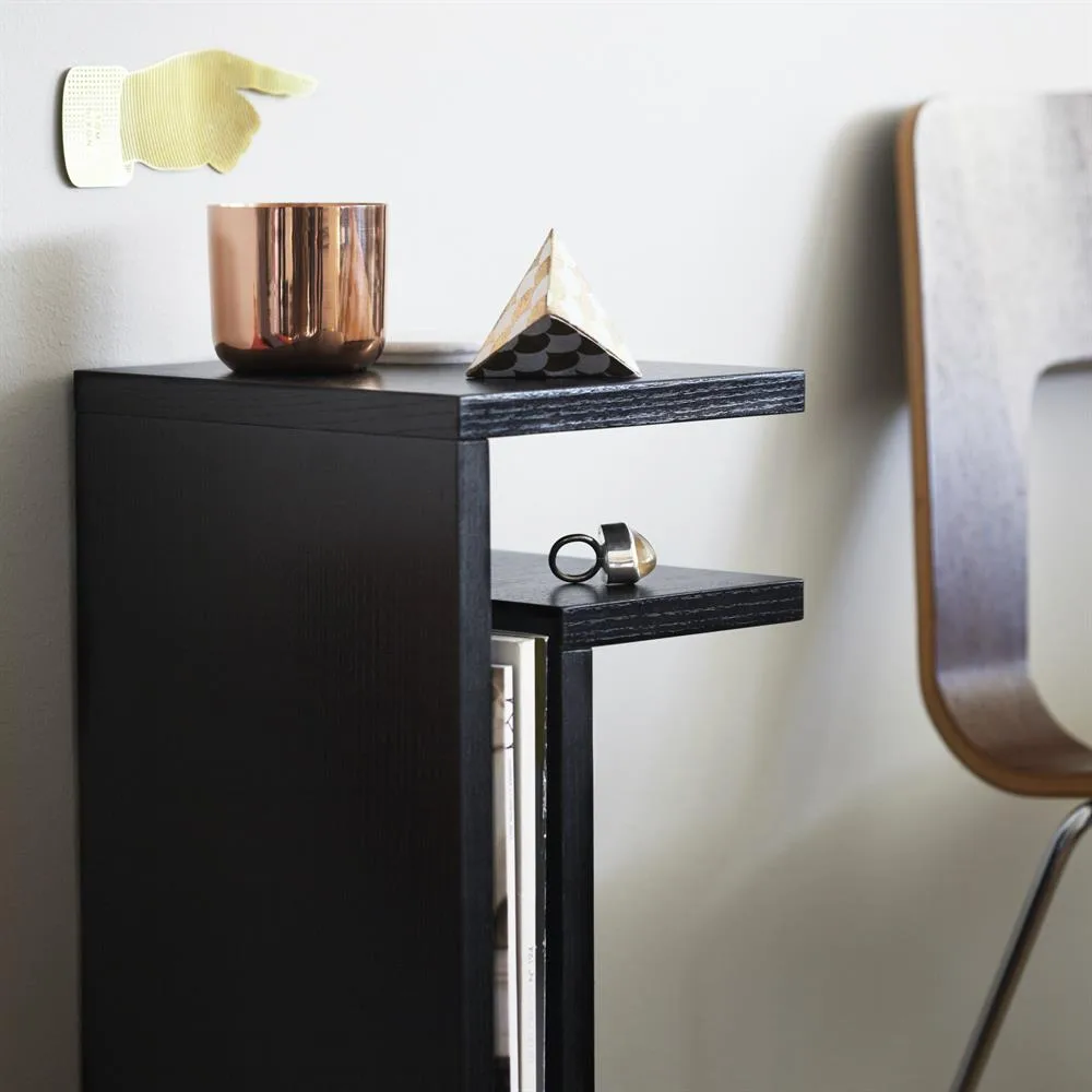 F-shelf vägghylla svart, hylla åt höger Maze