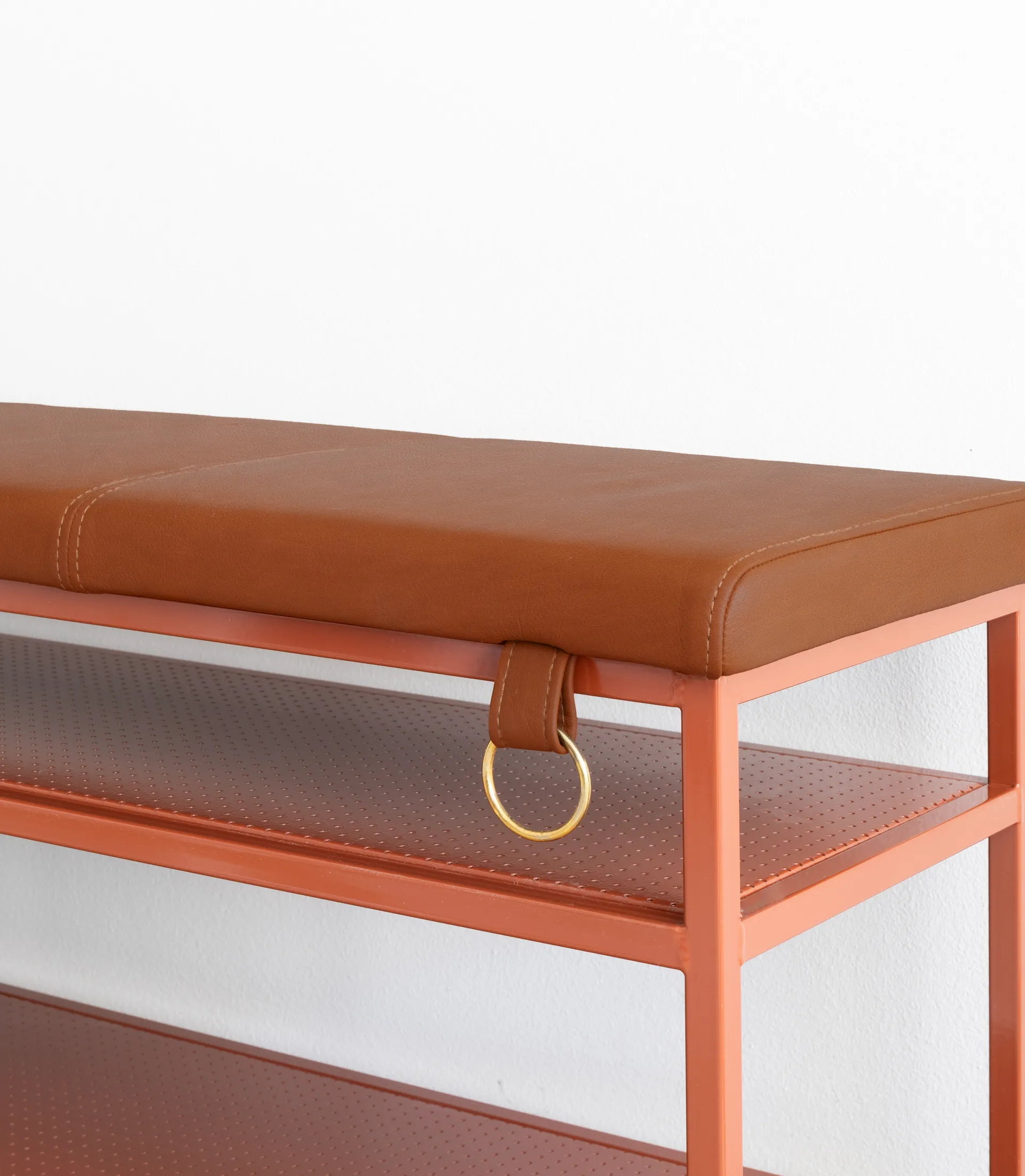 Nancy skohylla, Cinnamon-vintage cognac Maze