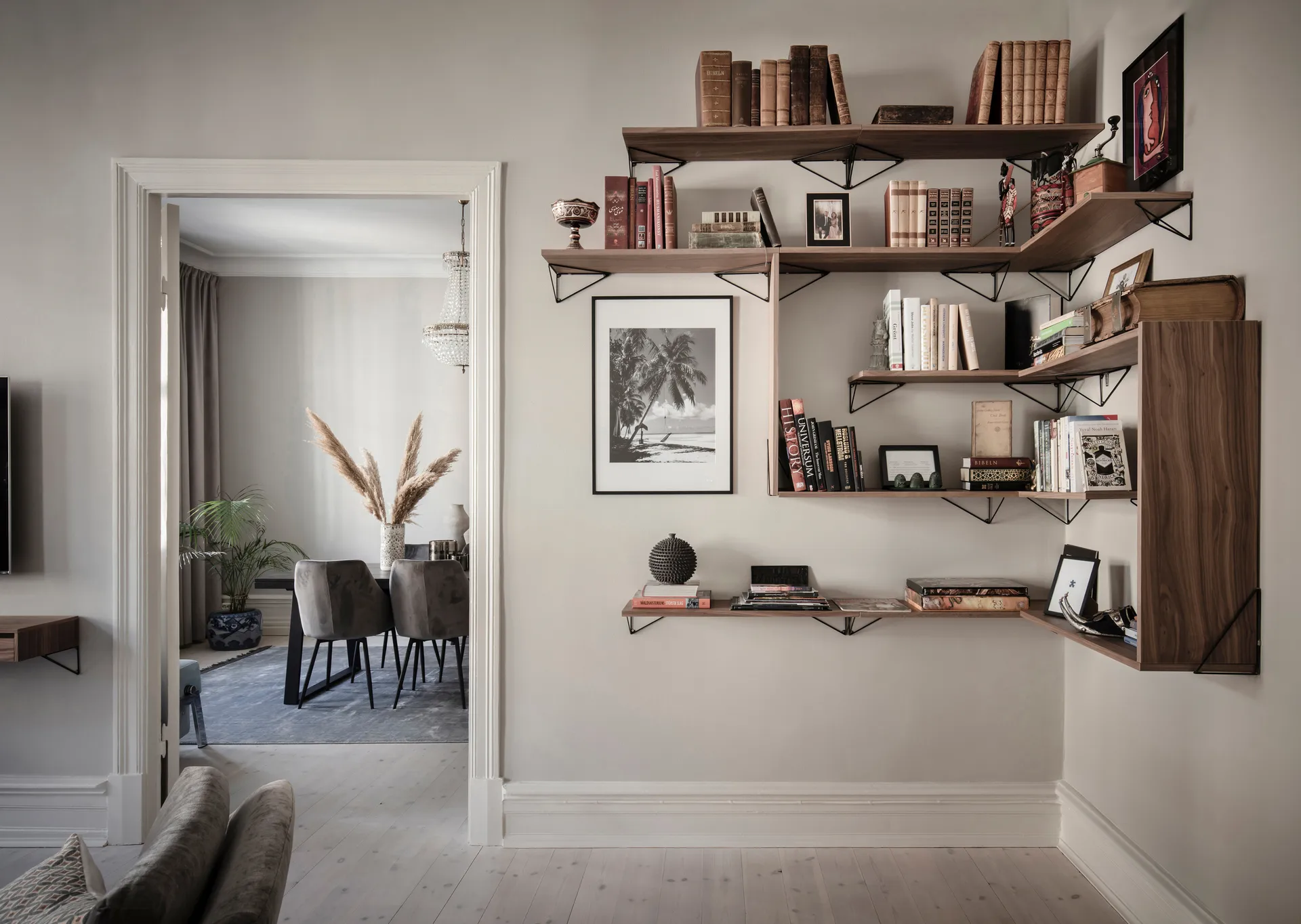 Pythagoras Shelf hyllplan, valnöt Maze