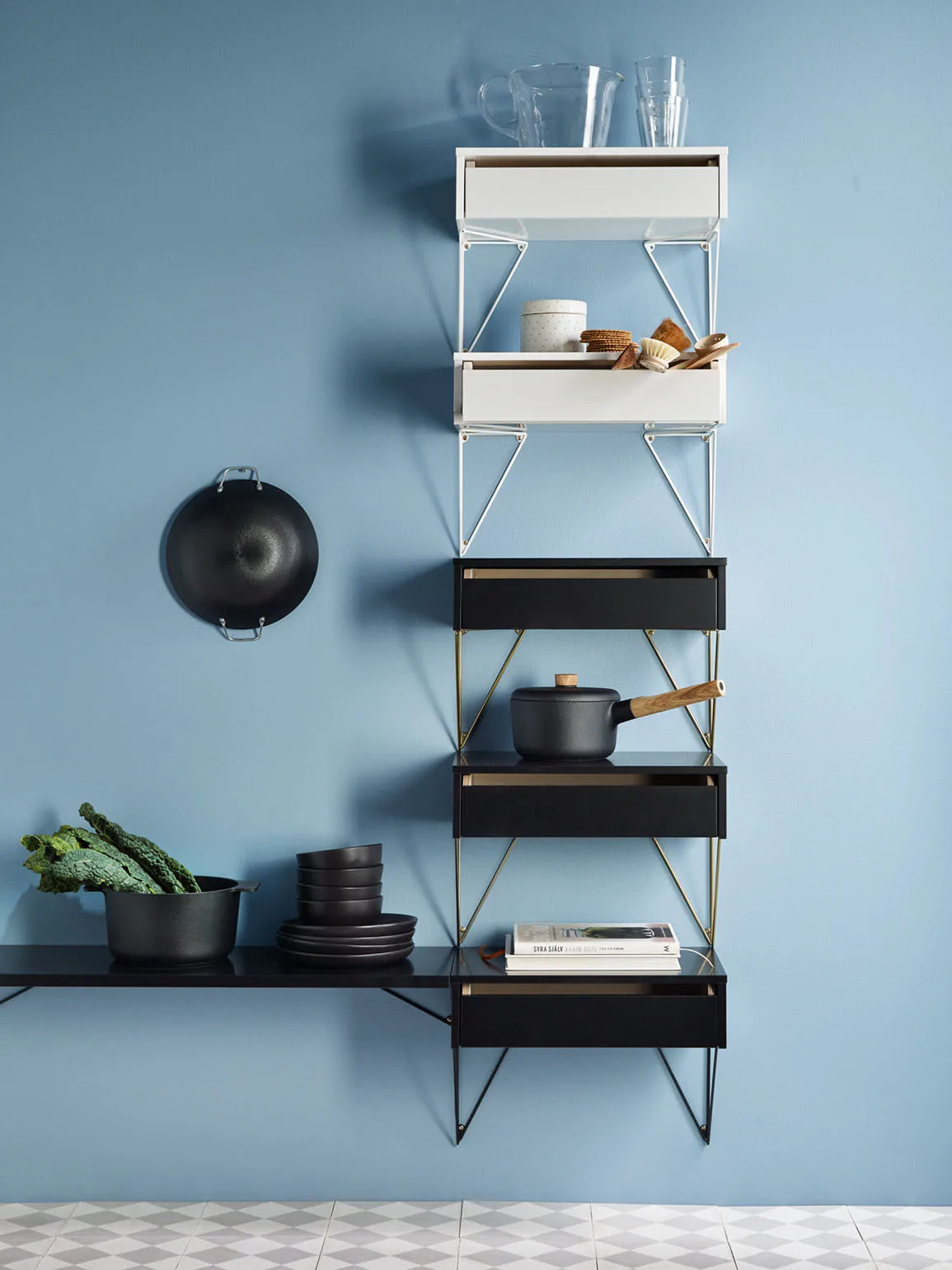 Pythagoras Shelf L hyllplan, svart Maze