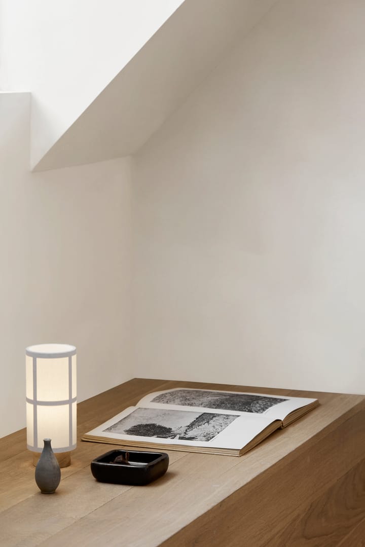 Hashira bordslampa portabel - White - MENU