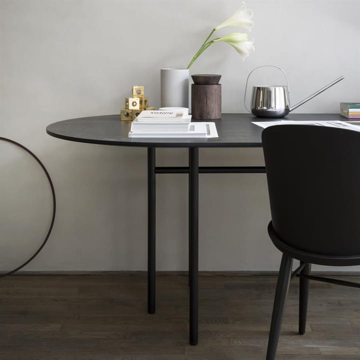 Snaregade bord ovalt - svart - MENU