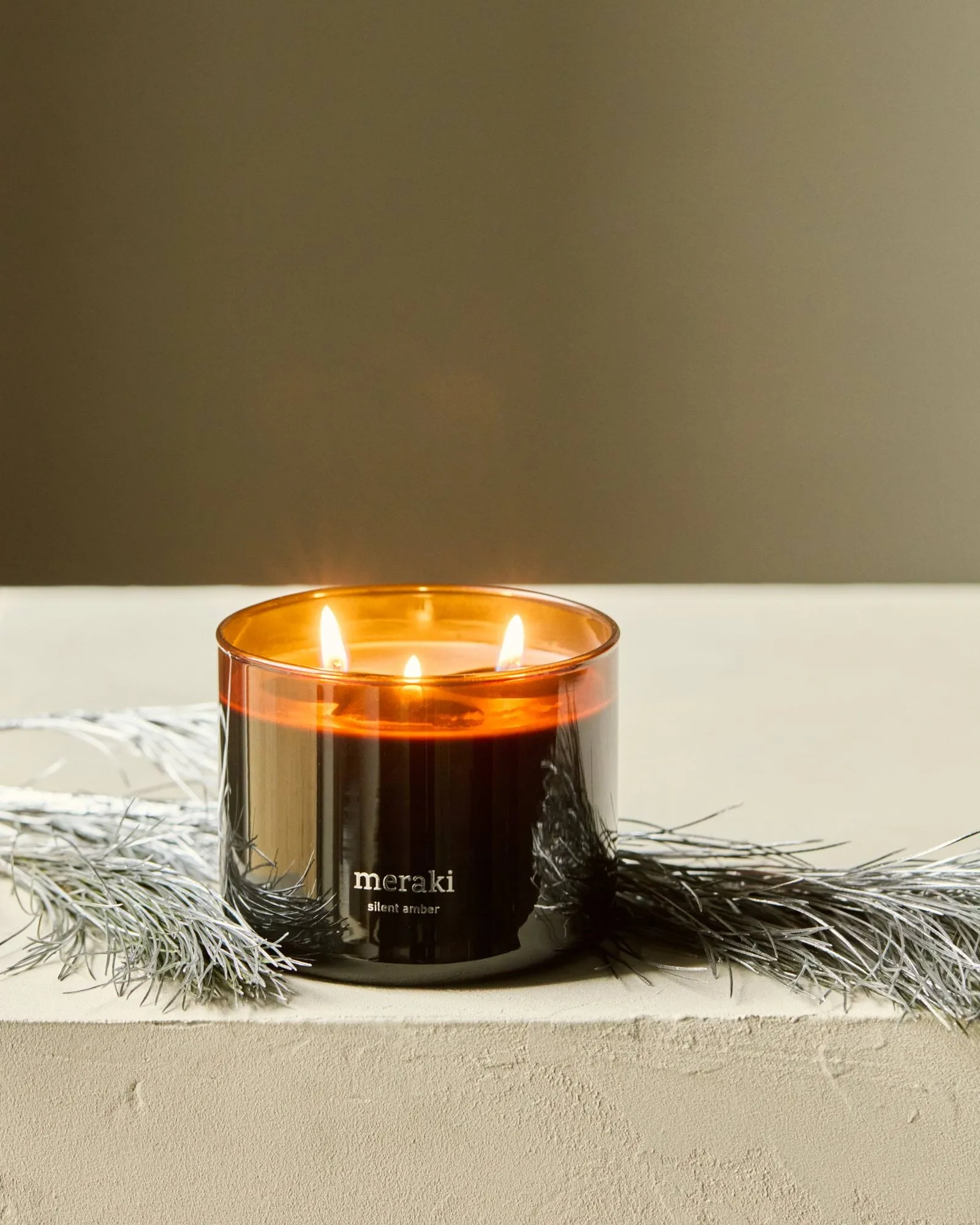 Meraki doftljus, 32 timmar, Silent amber Meraki