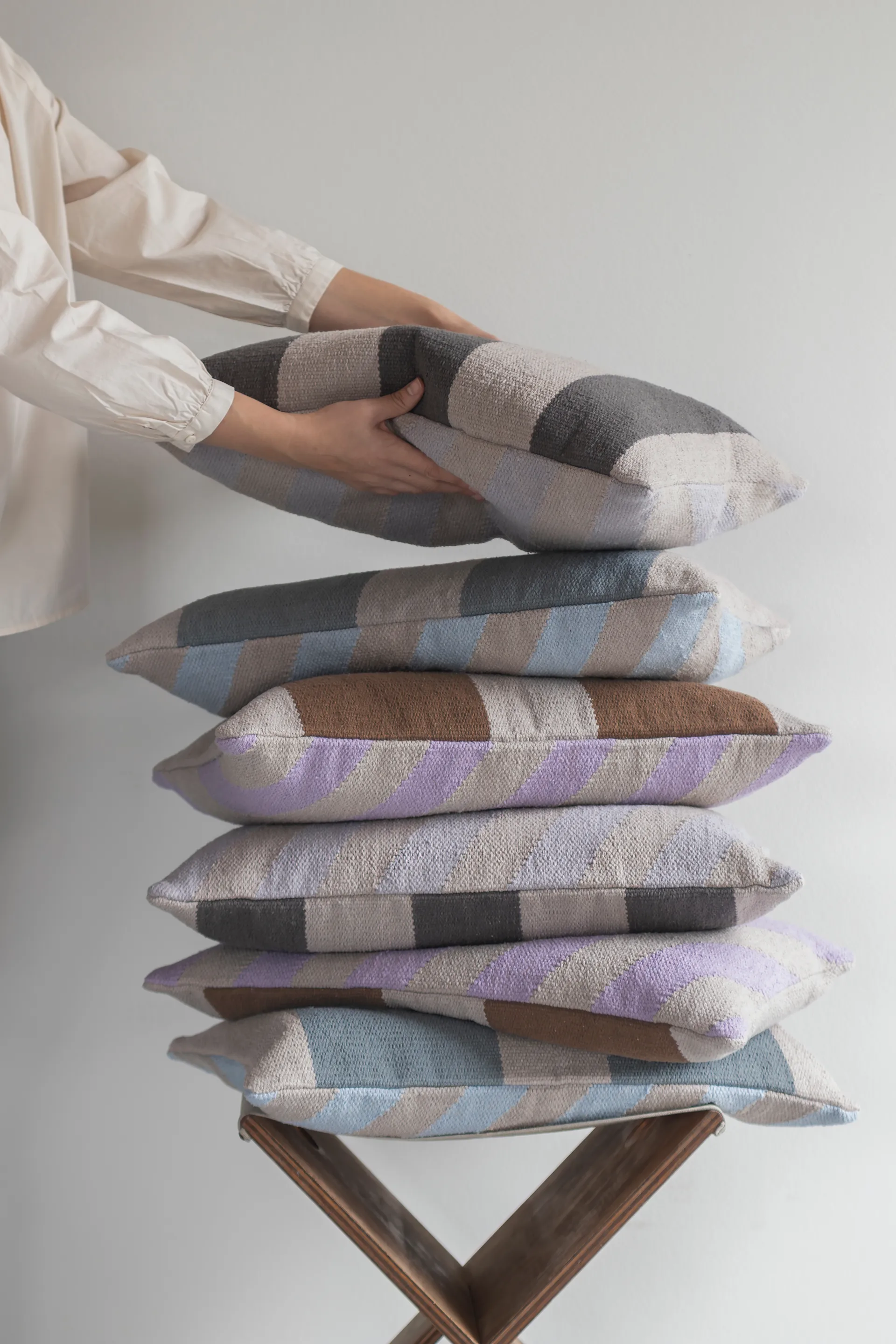 Across kelim kuddfodral, Light blue, 40x60 cm Mette Ditmer