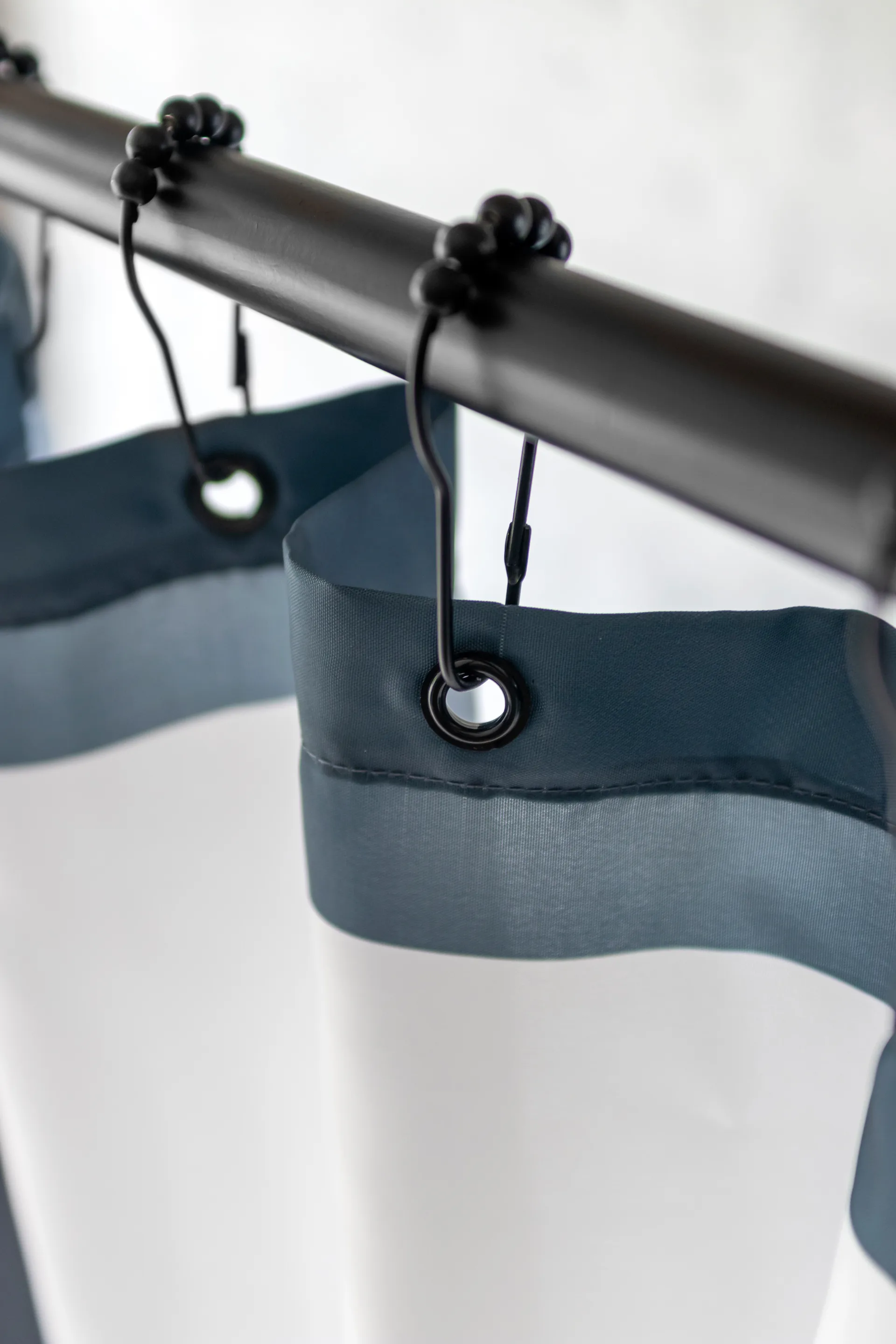 Aqua krokar till duschdraperi 10-pack, Svart Mette Ditmer