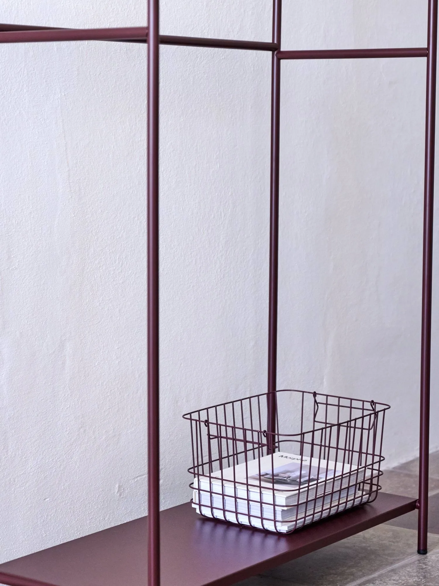 Arch klädställning, Röd, 39x92x186 cm Mette Ditmer