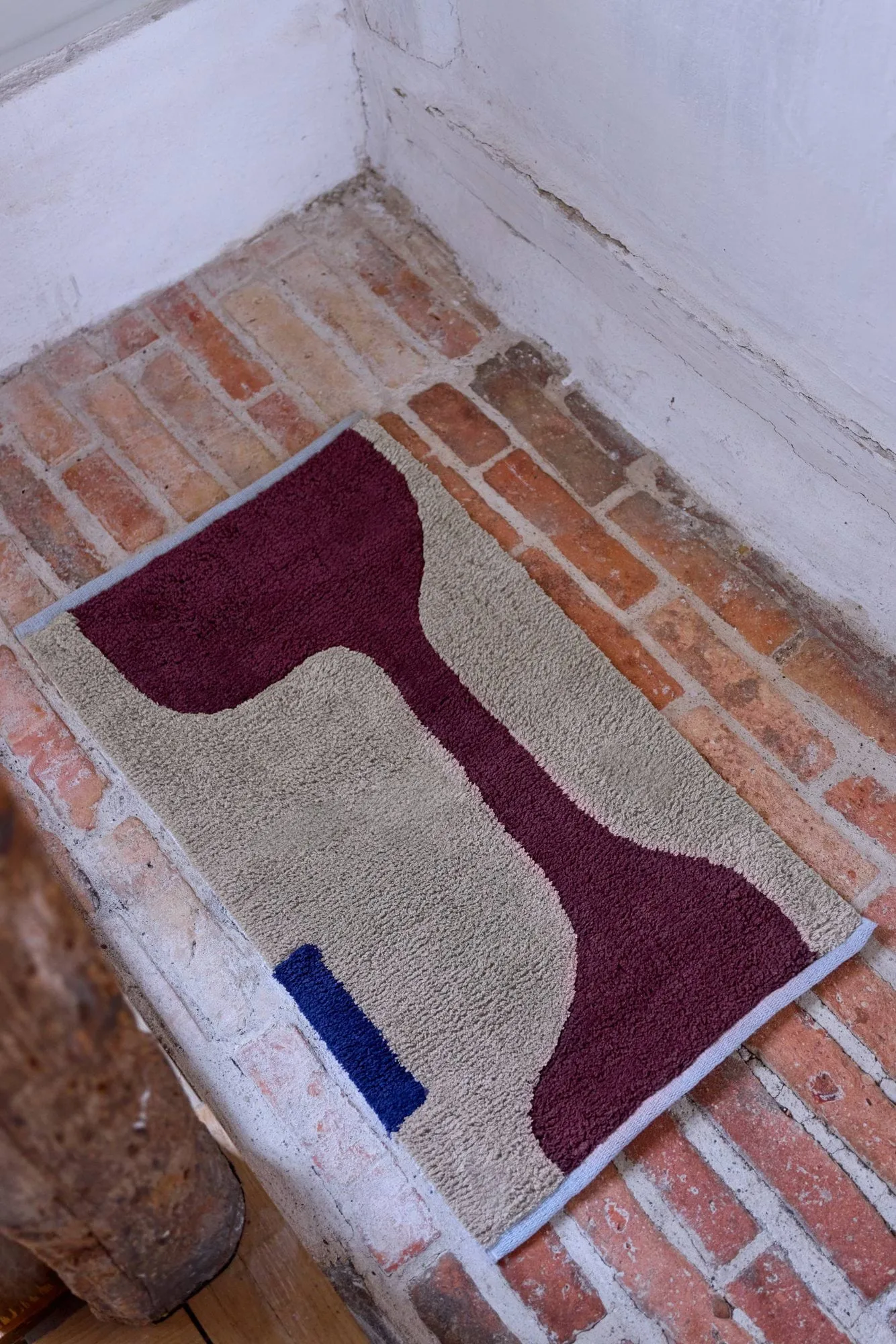 Figura matta, Red-Beige, 70x150 cm Mette Ditmer
