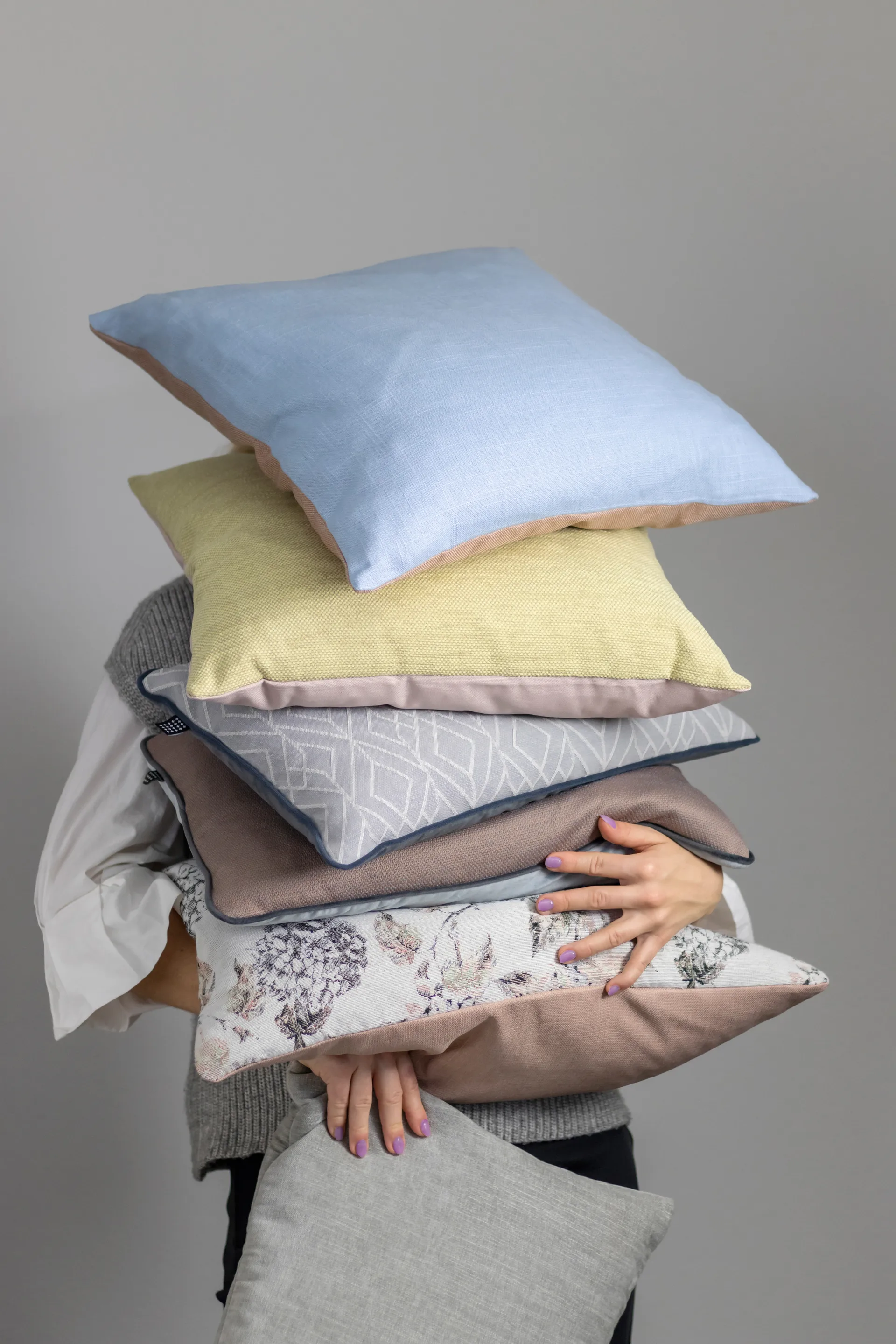 Hydrangea kudde 40x60 cm, Off-white-peach Mette Ditmer